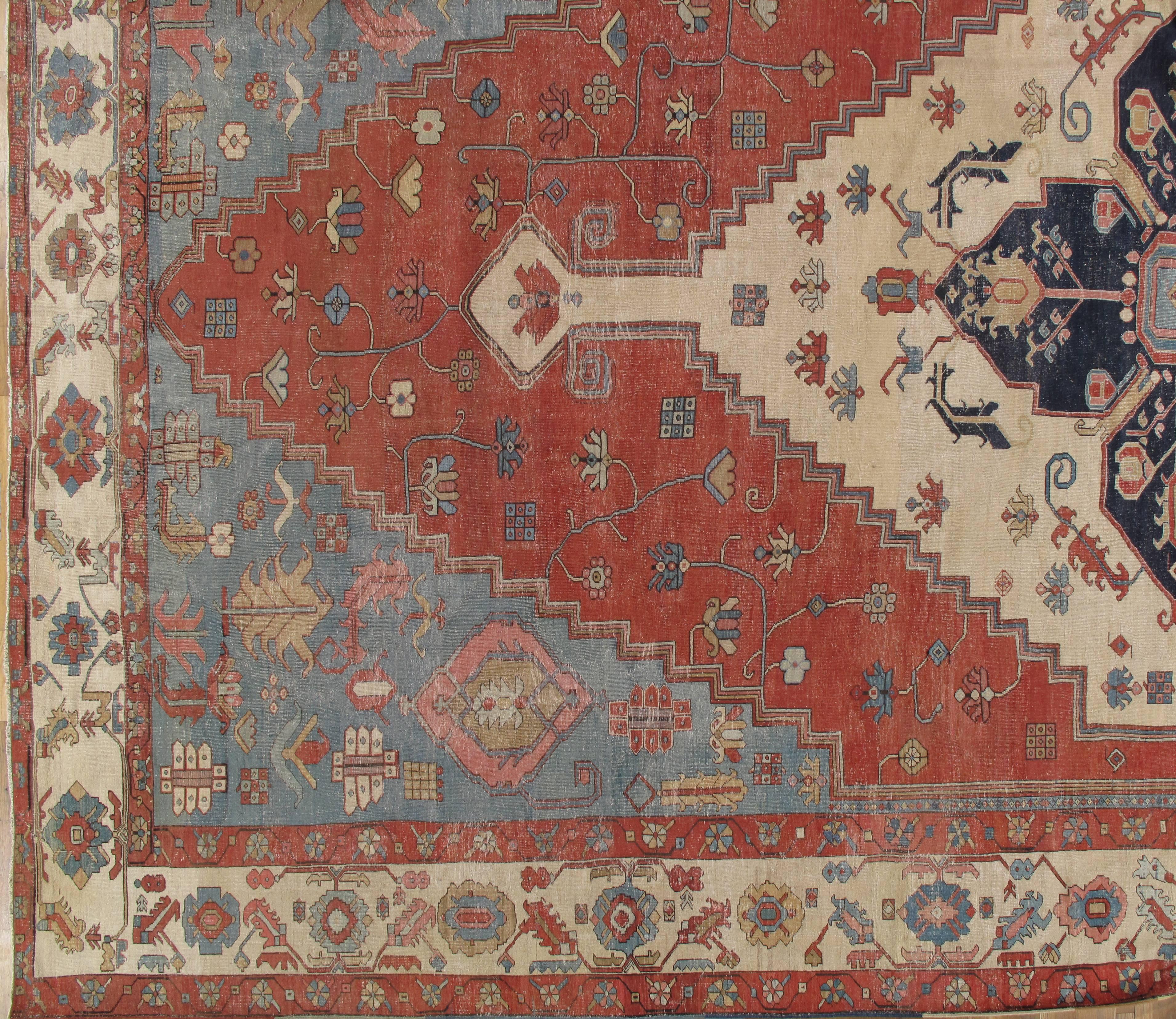 Antique Persian Serapi Carpet, Handmade Wool Oriental Rug, Ivory and Light Blue For Sale 2