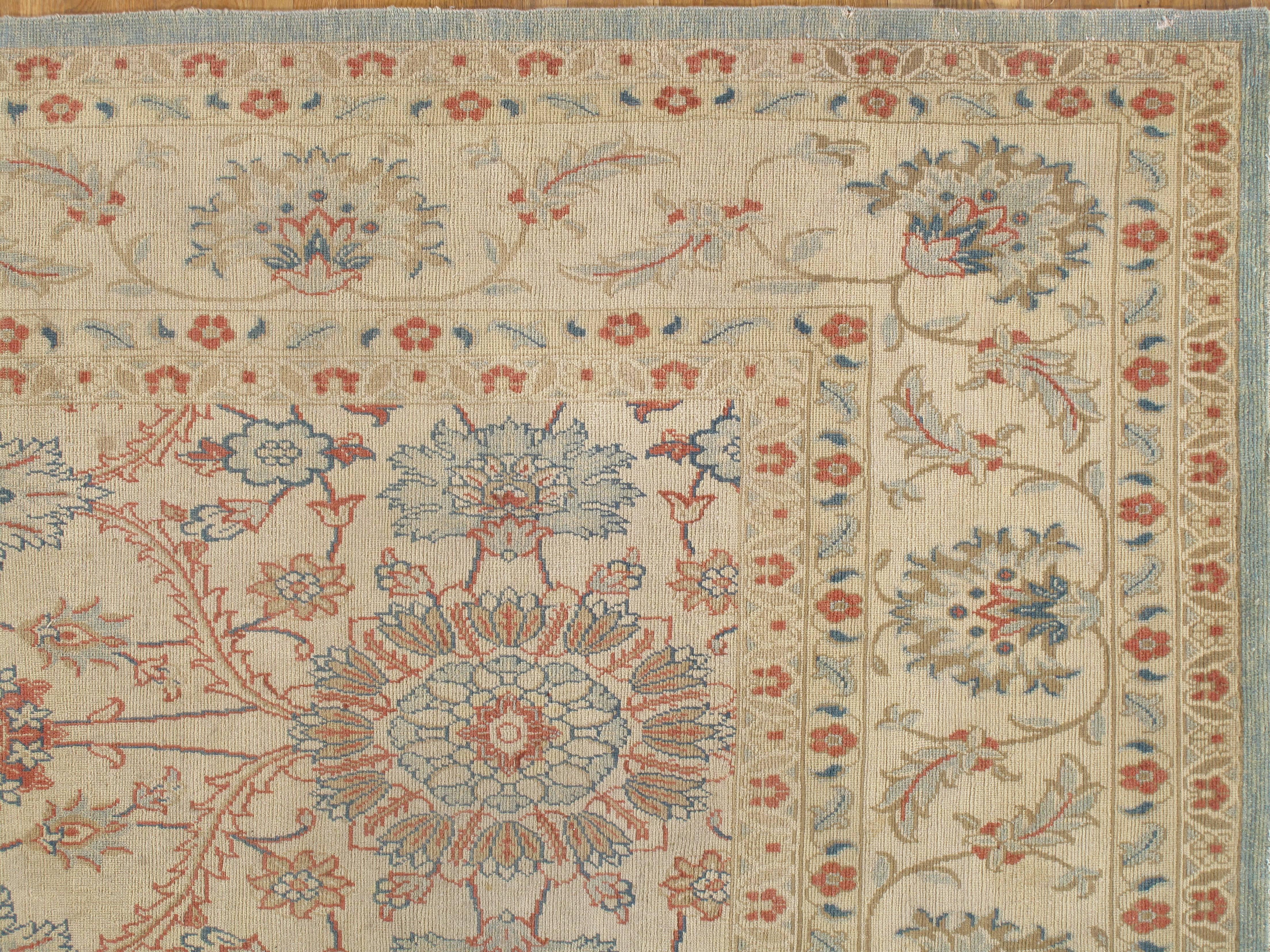 Vintage Persian Sultanabad Carpet, Handmade Oriental, Light Blue, Taupe, Ivory In Good Condition In Port Washington, NY