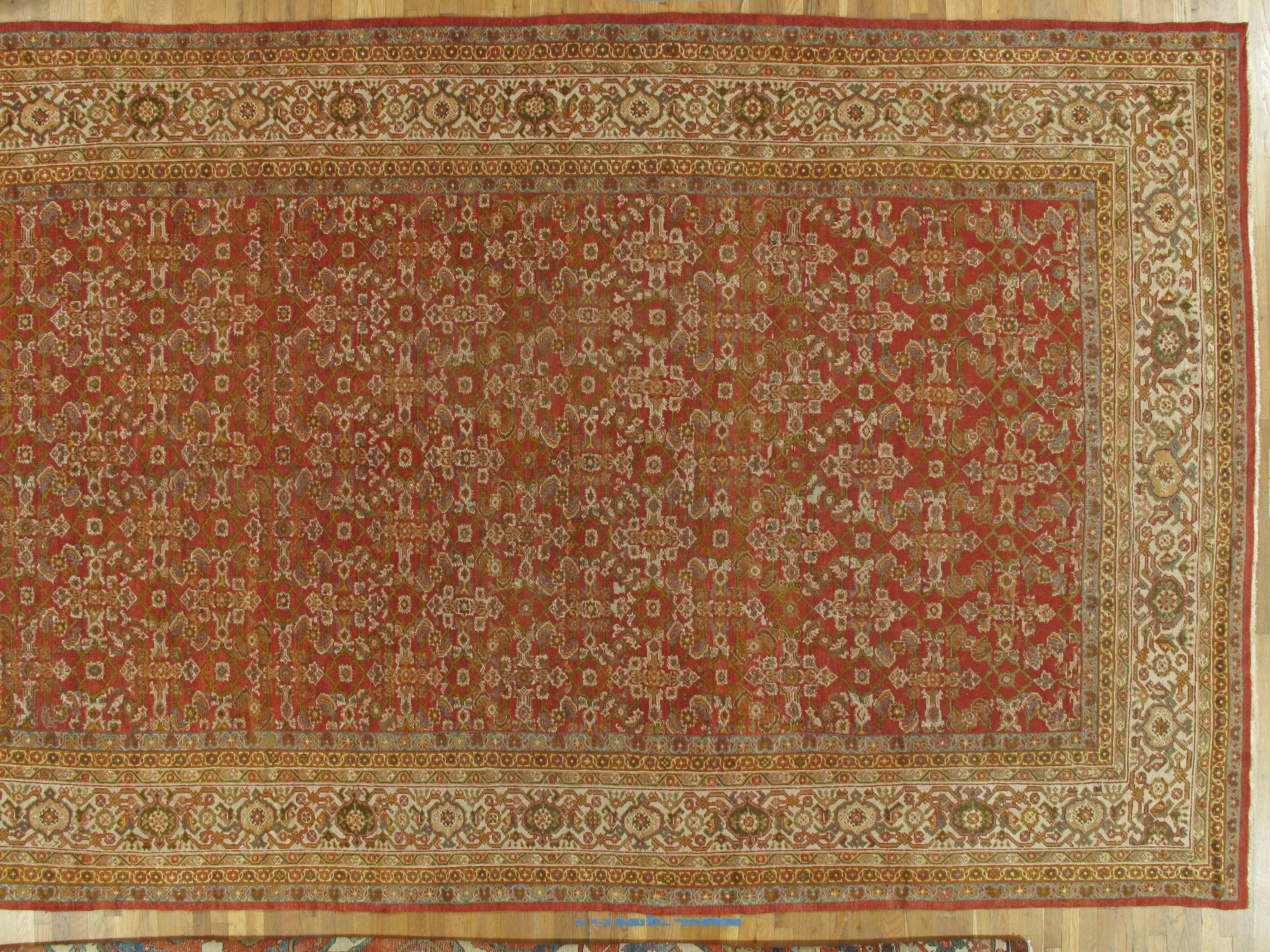 Antique Sultanabad Carpet, Handmade Wool Carpet, Ivory, Rust, Green In Good Condition In Port Washington, NY