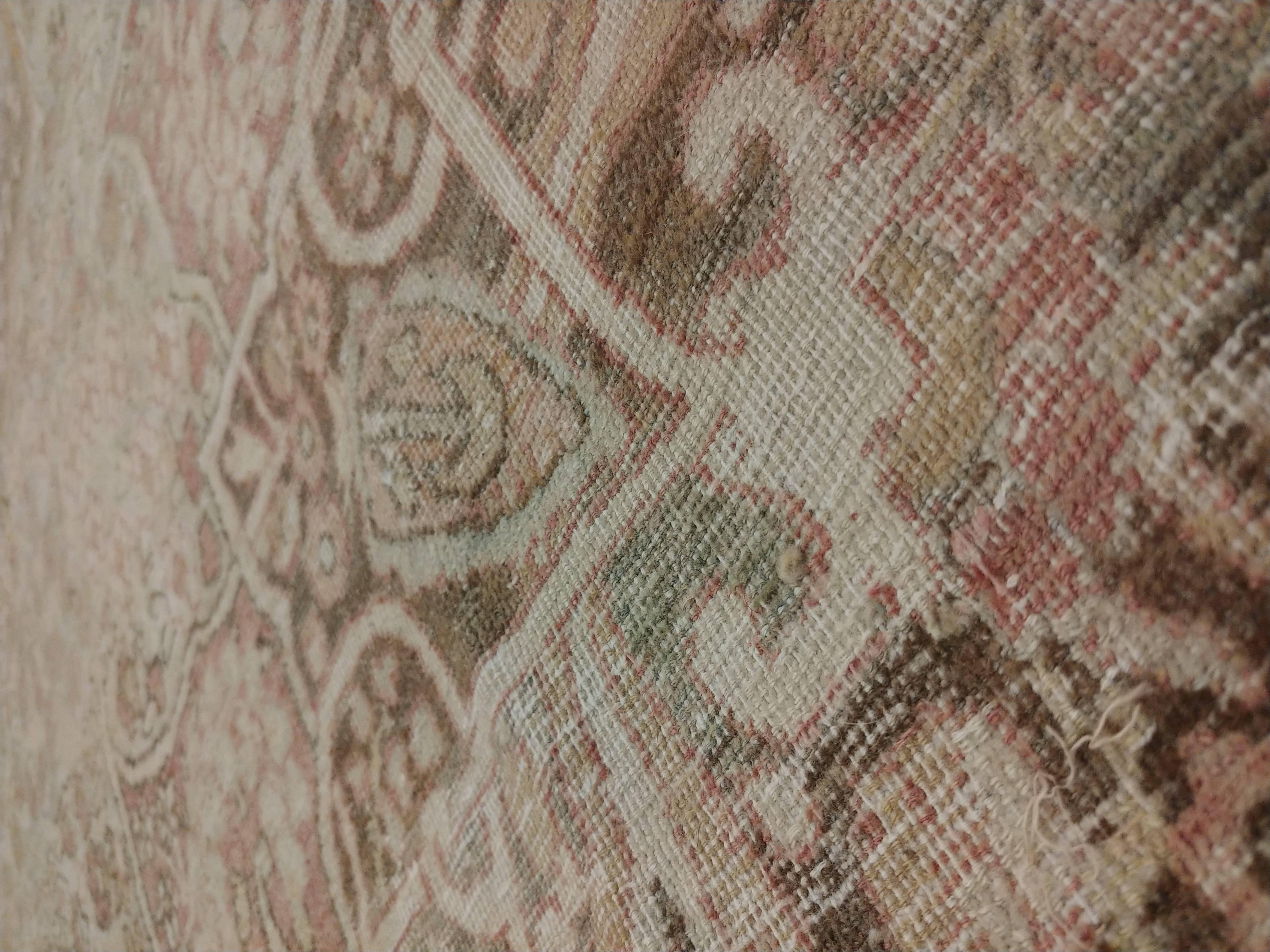 Antique Lavar Kerman Carpet, Soft Pastel Colors, Ivory, Pink, Light Gray/Blue For Sale 2