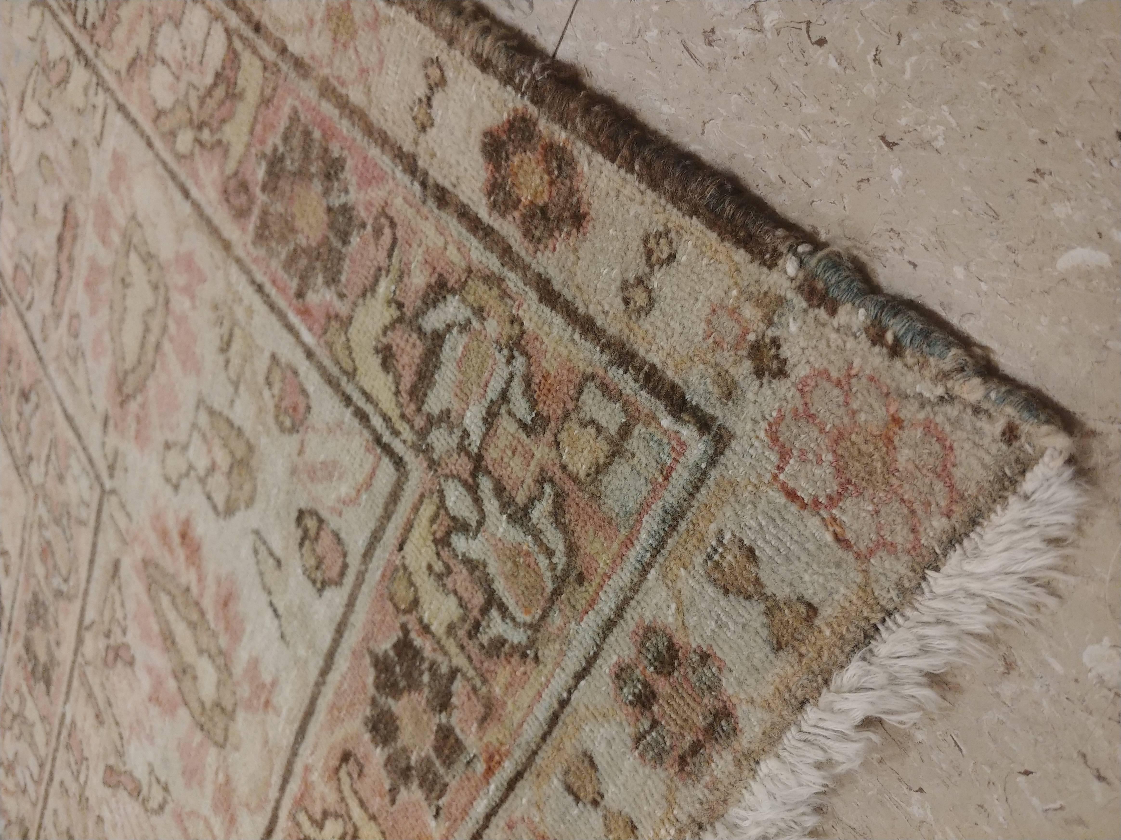 Antique Lavar Kerman Carpet, Soft Pastel Colors, Ivory, Pink, Light Gray/Blue For Sale 4