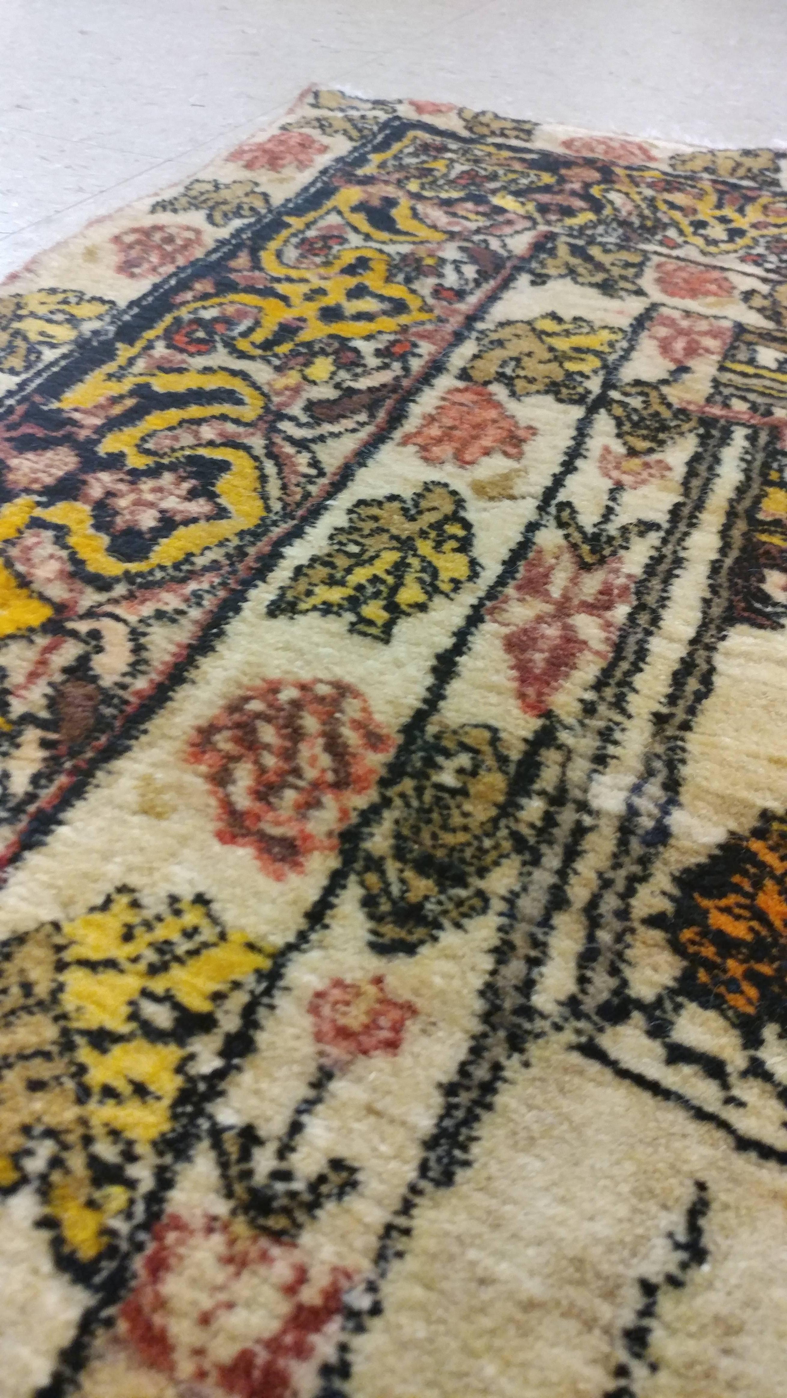 persian wall rug