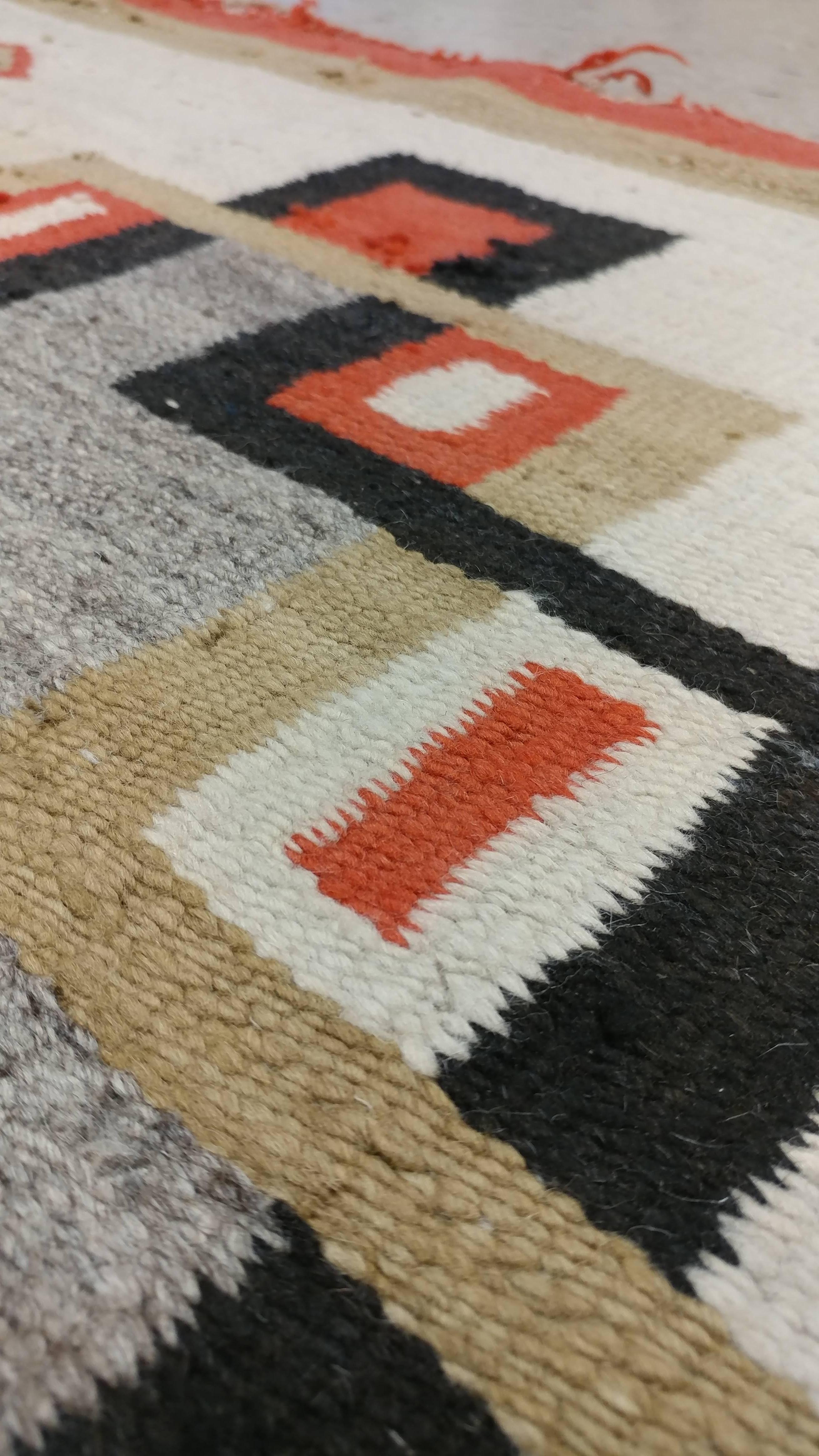 Antique Navajo Carpet, Folk Rug, Handmade Wool, Beige, Coral, Tan, Black In Good Condition In Port Washington, NY