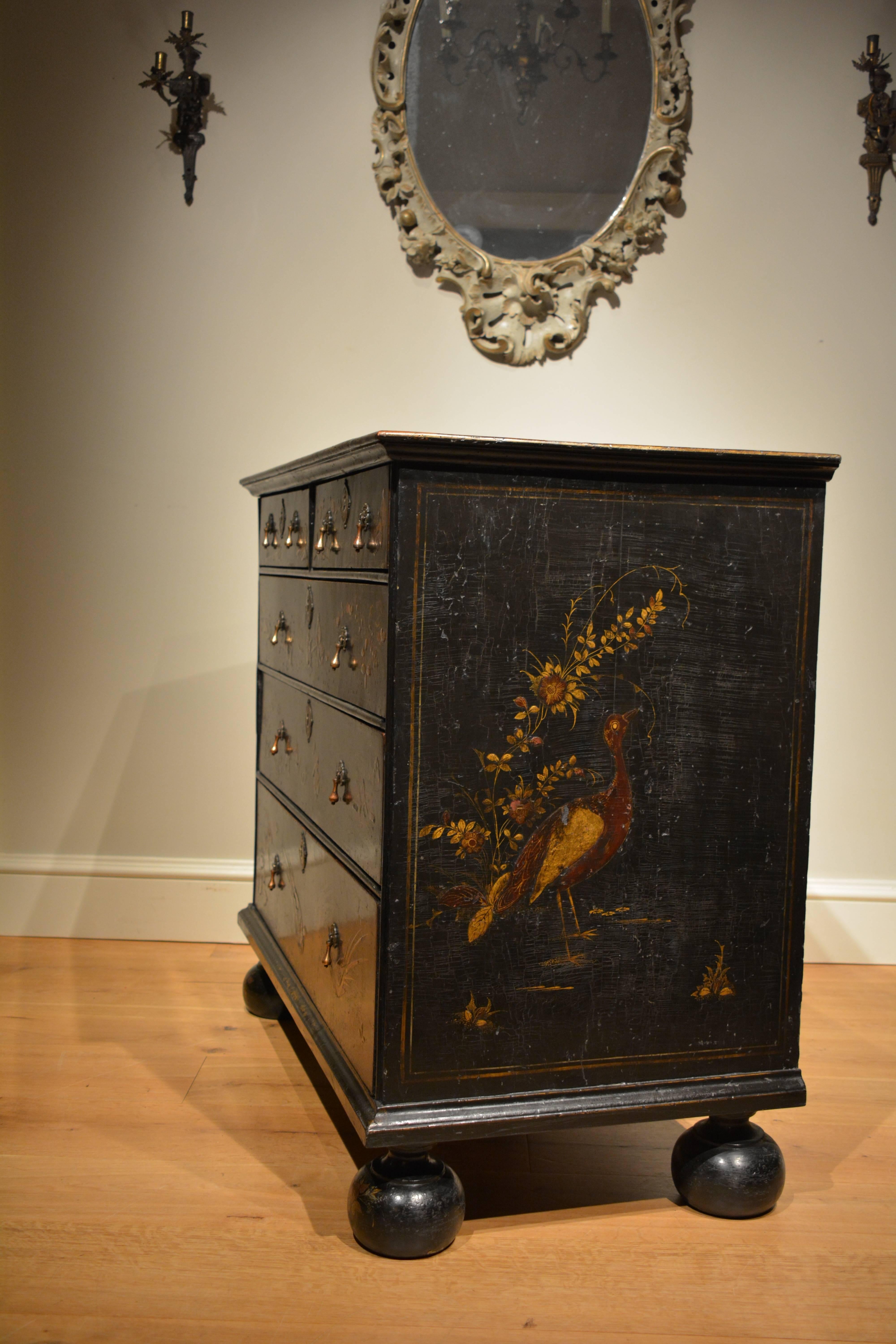 Early 18th Century Queen Anne Japanned Chest of Drawers For Sale 1