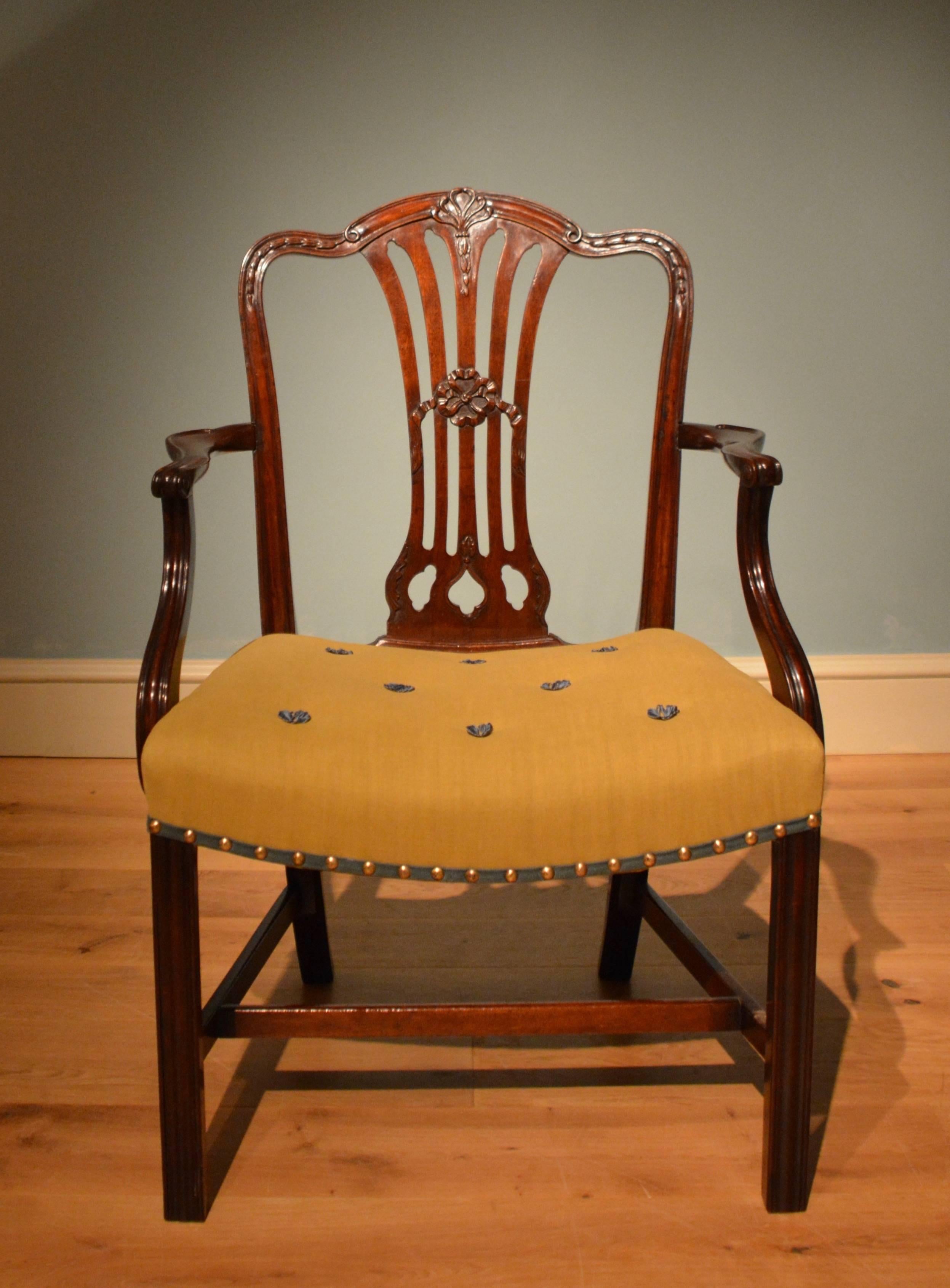 Georgian  18th Century set of 10 Dining Chairs For Sale