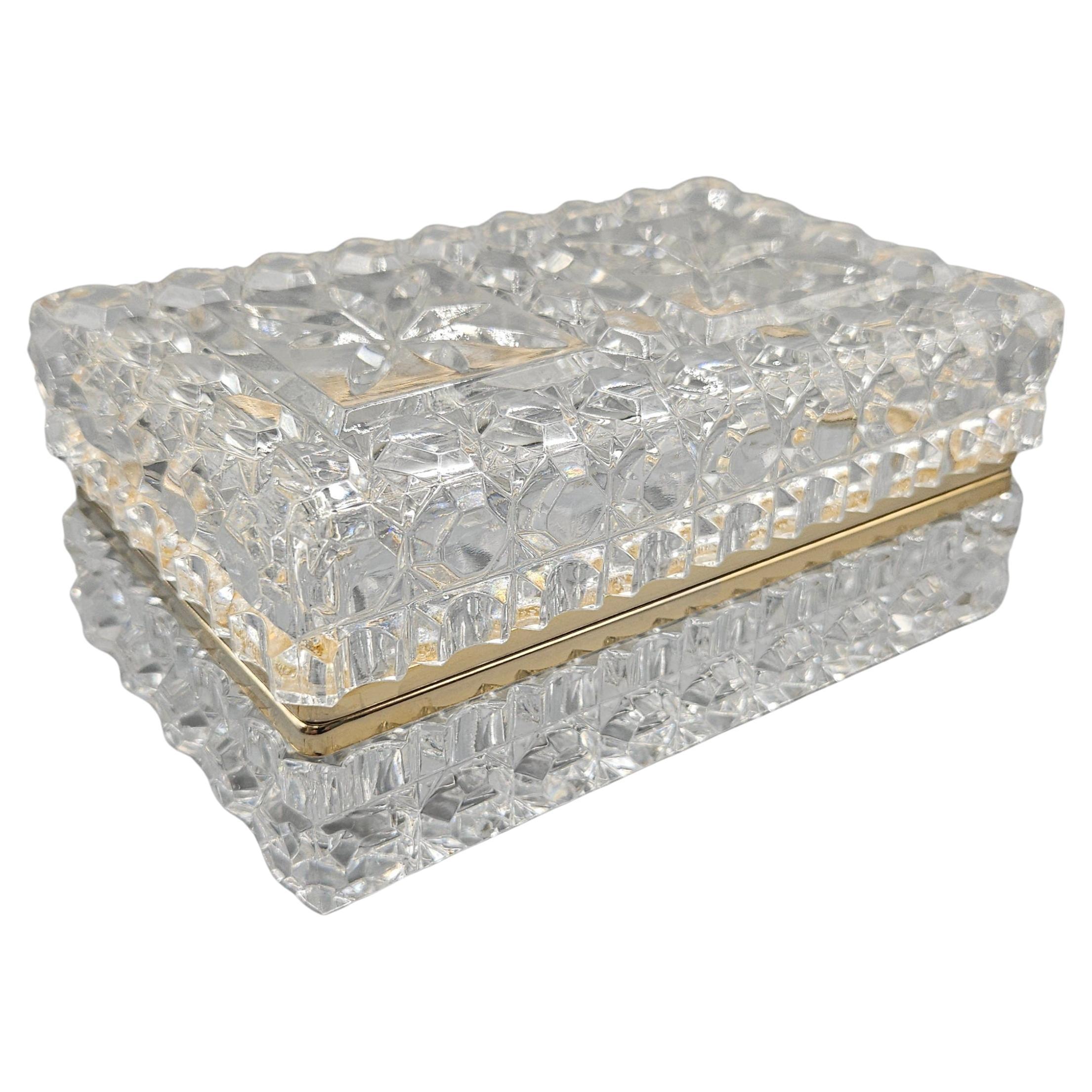 Baccarat-Style Cut Lead Crystal Jewelry / Trinket Box, France, c. 1950 For Sale