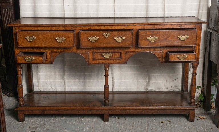 Dresser Base, South Wales