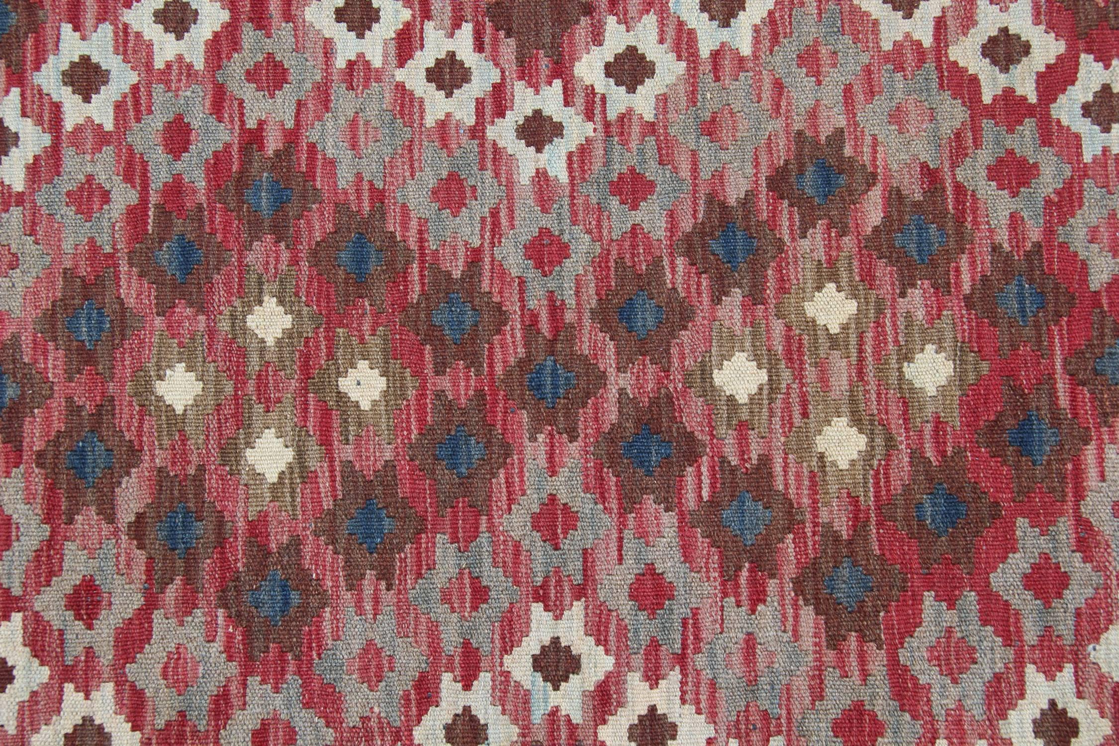 Afghan Kilim Rug with Geometric Design In Excellent Condition In Hampshire, GB