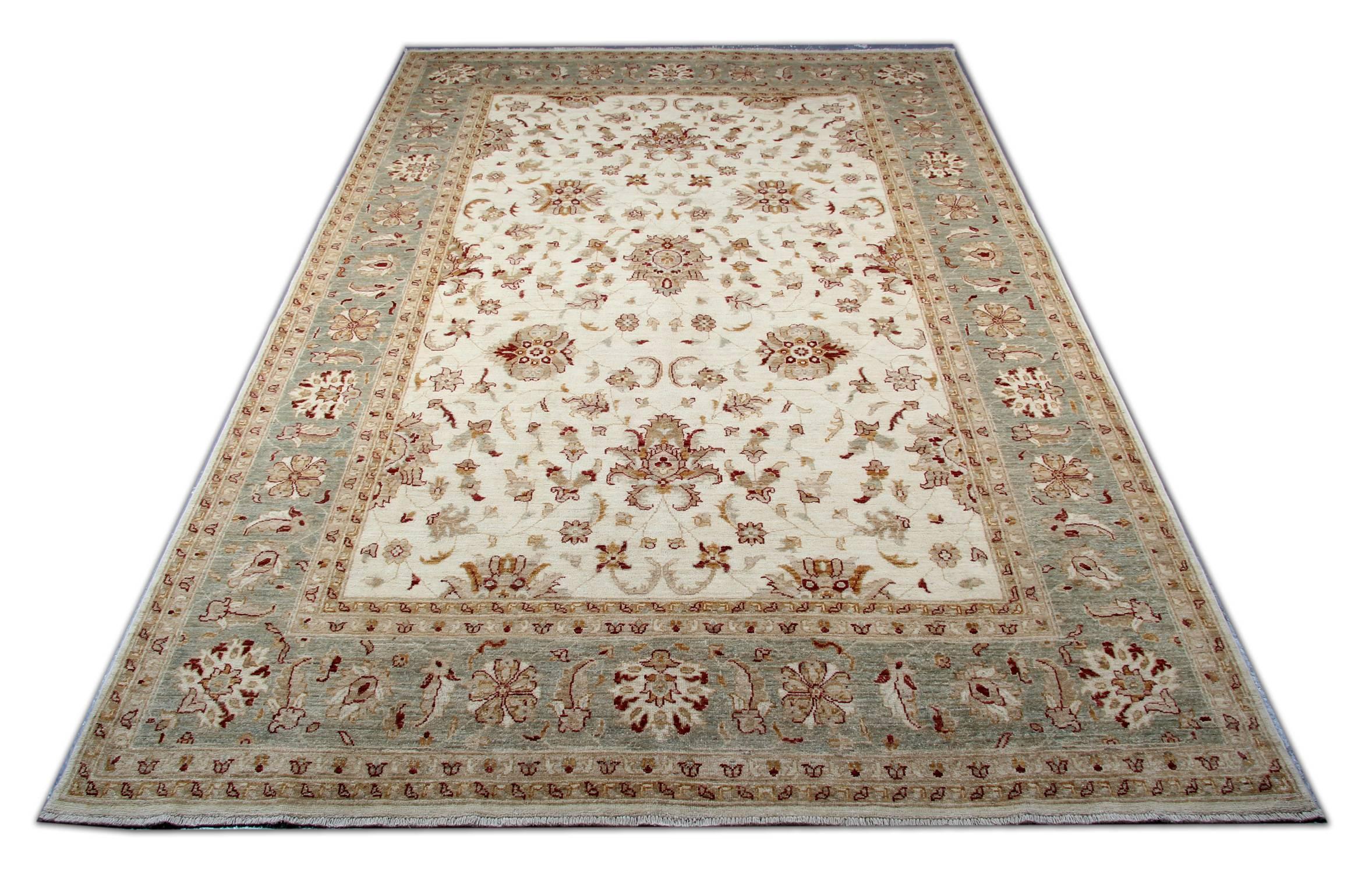 Dies ist traditionell Teppiche Art unserer Luxus-Teppiche von eigenen Webstühlen von unseren Meister Webern der afghanischen Teppiche gemacht, Diese Creme Teppich ist mit organischen pflanzlichen Farbstoffen alle handgesponnene Wolle Teppiche