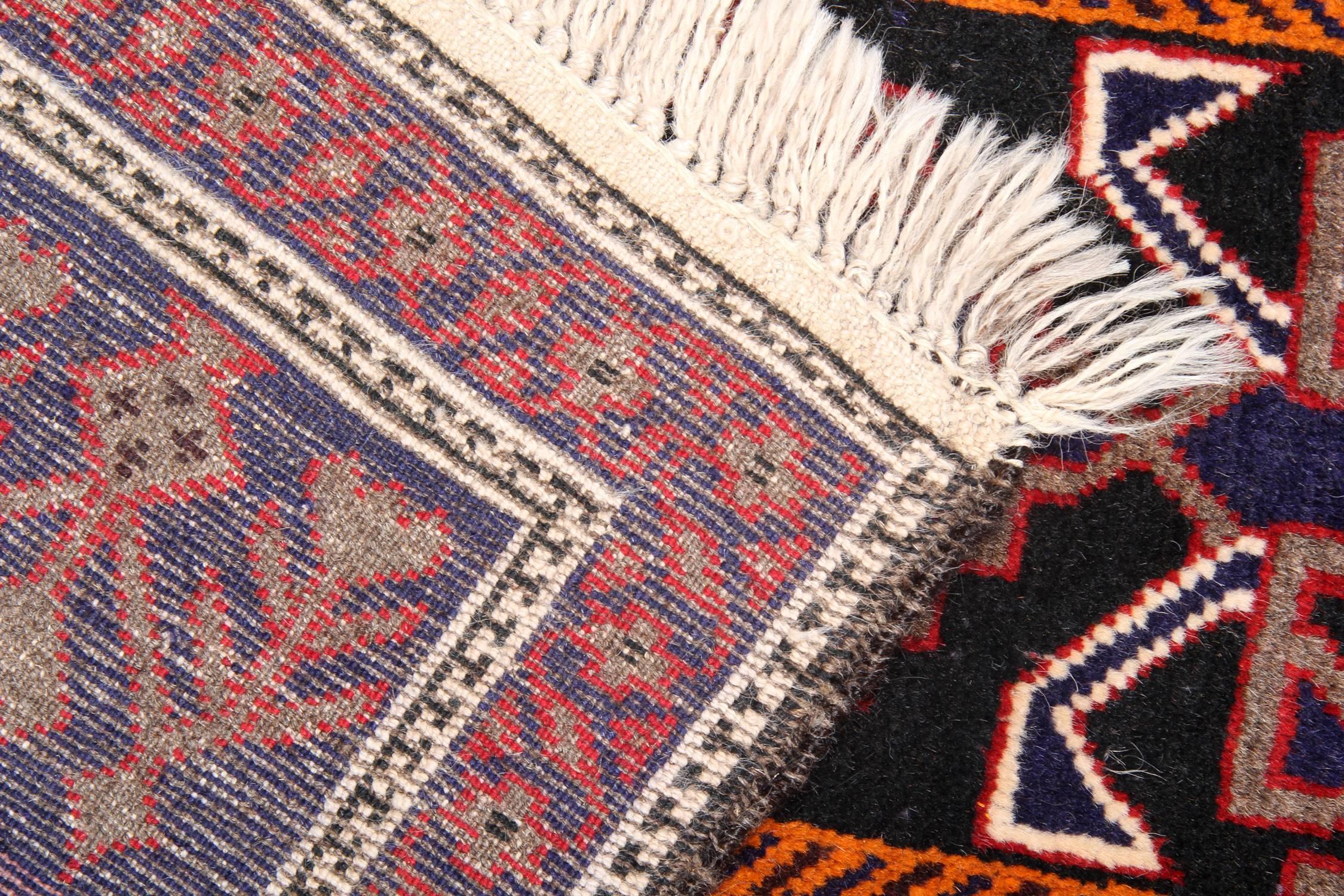 Handgefertigter orientalischer Teppich, traditioneller rustikaler Teppich, Stammeskunst (Afghanisch) im Angebot