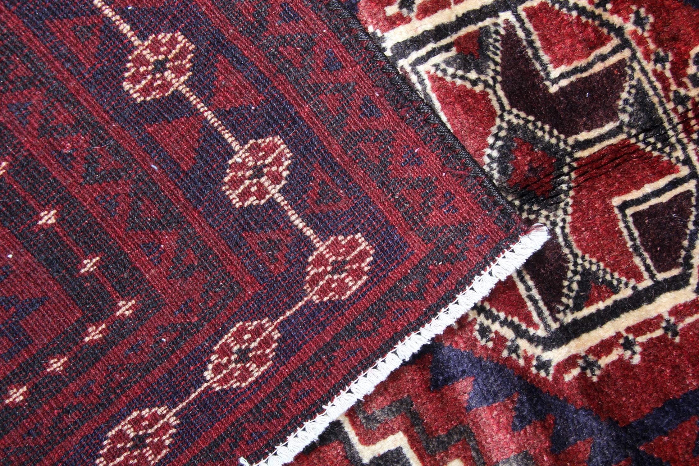 Oriental Afghan Carpet, Traditional Red wool Area Rug Handwoven In Excellent Condition For Sale In Hampshire, GB