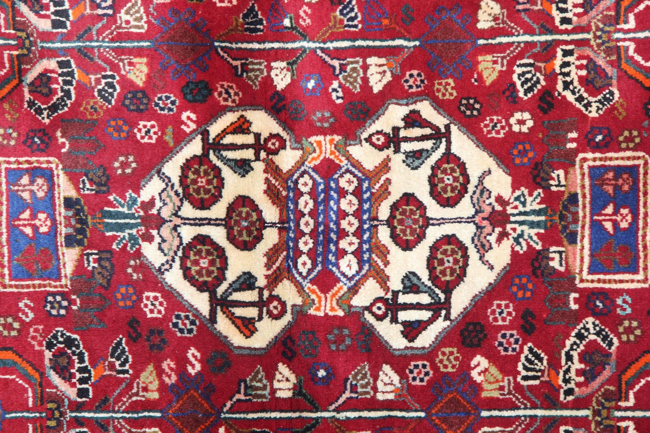 Roter orientalischer, handgefertigter Teppich mit geometrischem Muster, Wohnzimmerteppiche im Angebot (Stammeskunst) im Angebot