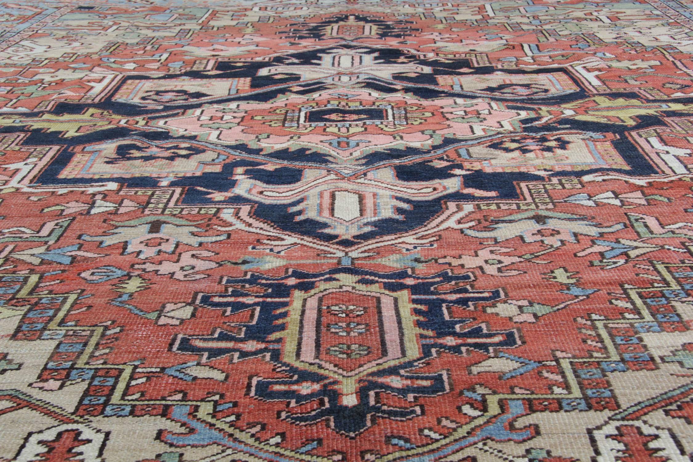 Heriz Serapi Antique Persian Rugs Carpet Rug from Heriz