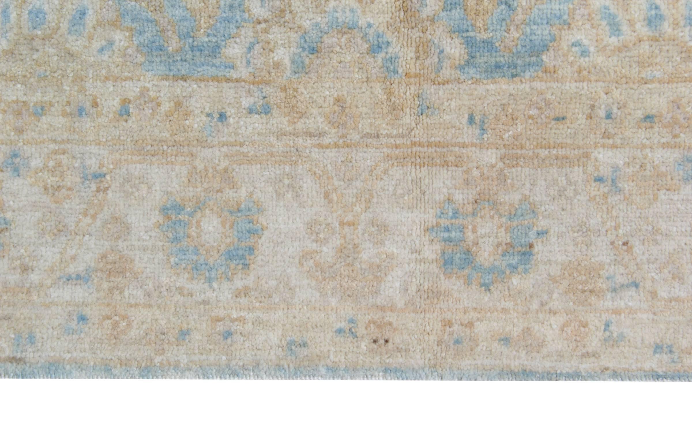 Hellblaue Teppiche, Zeigler handgefertigter Teppich, Teppich aus Eichenholz mit Blumenmuster (Handgeknüpft) im Angebot