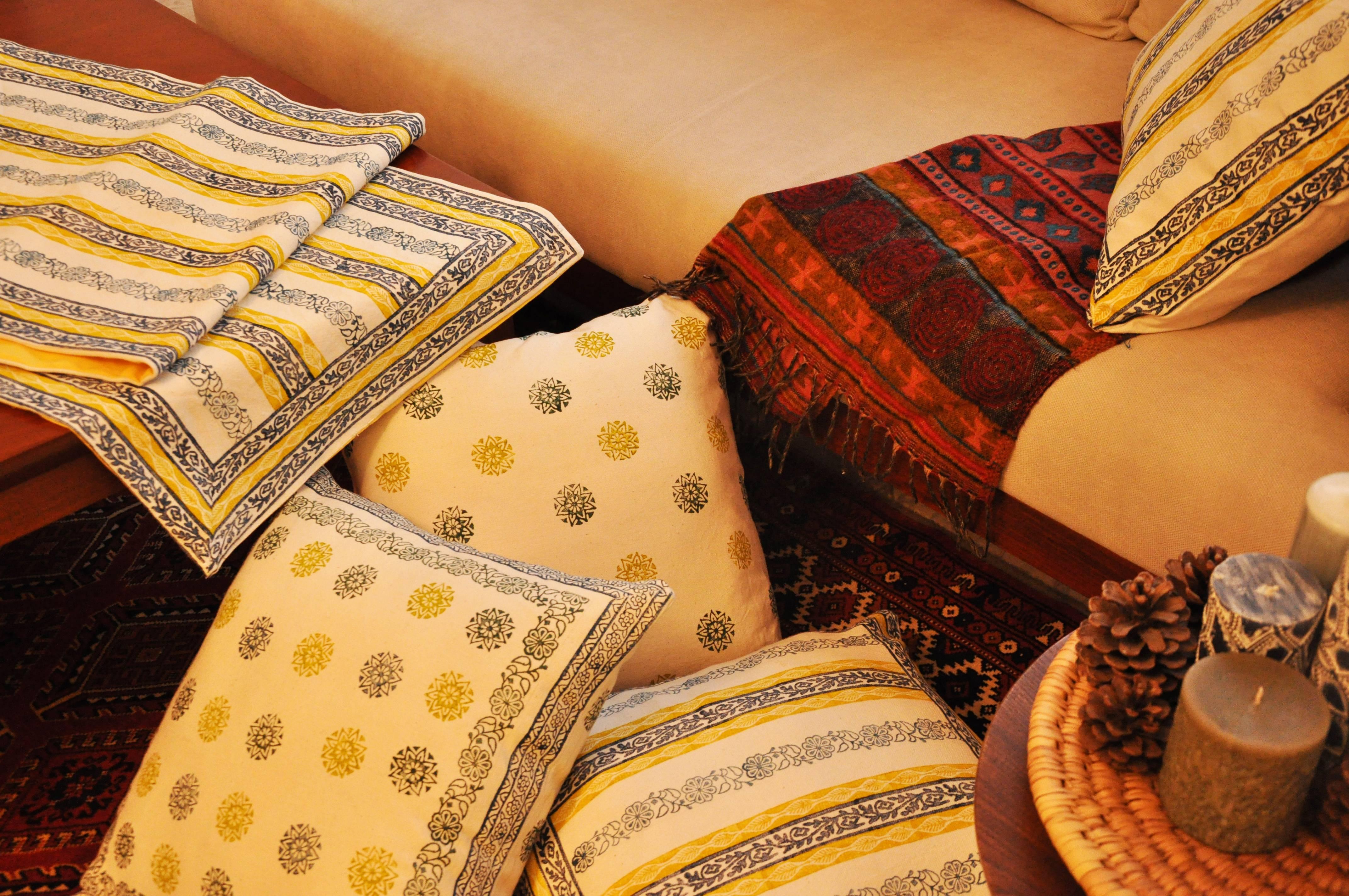 Batik Tribal Stripped Design Ethnic Style Hand Print Cushion Pillow Cover, Qalamkar