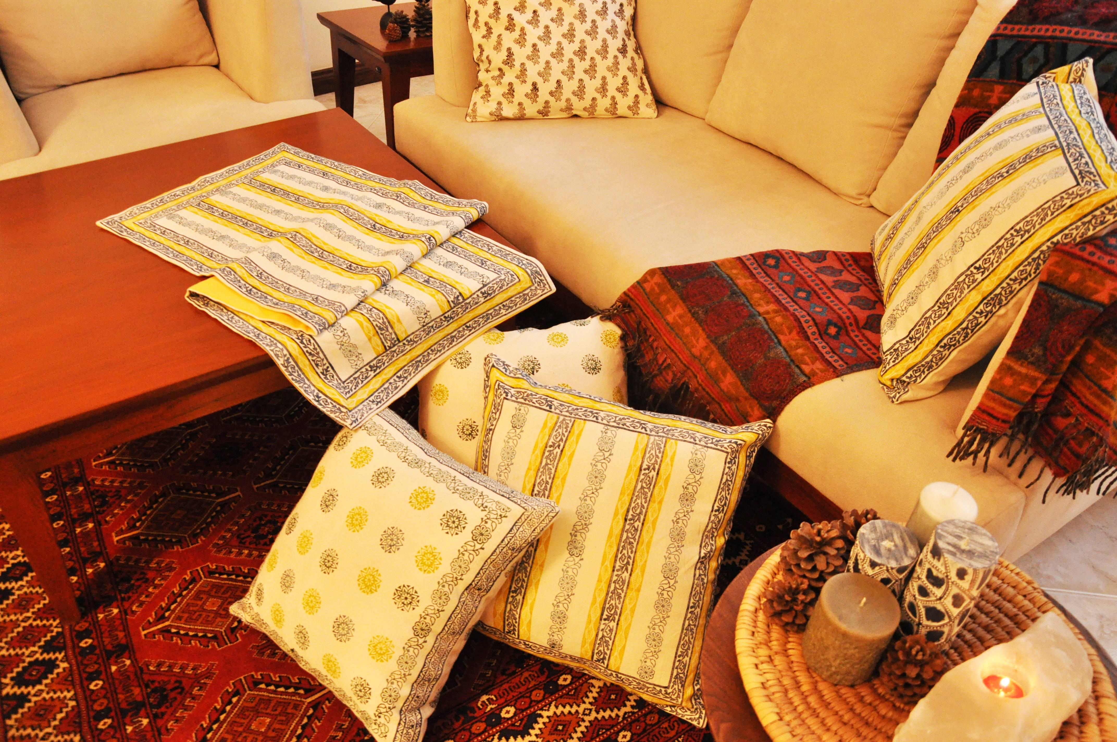 Tribal Stripped Design Ethnic Style Hand Print Cushion Pillow Cover, Qalamkar In Excellent Condition In Hampshire, GB