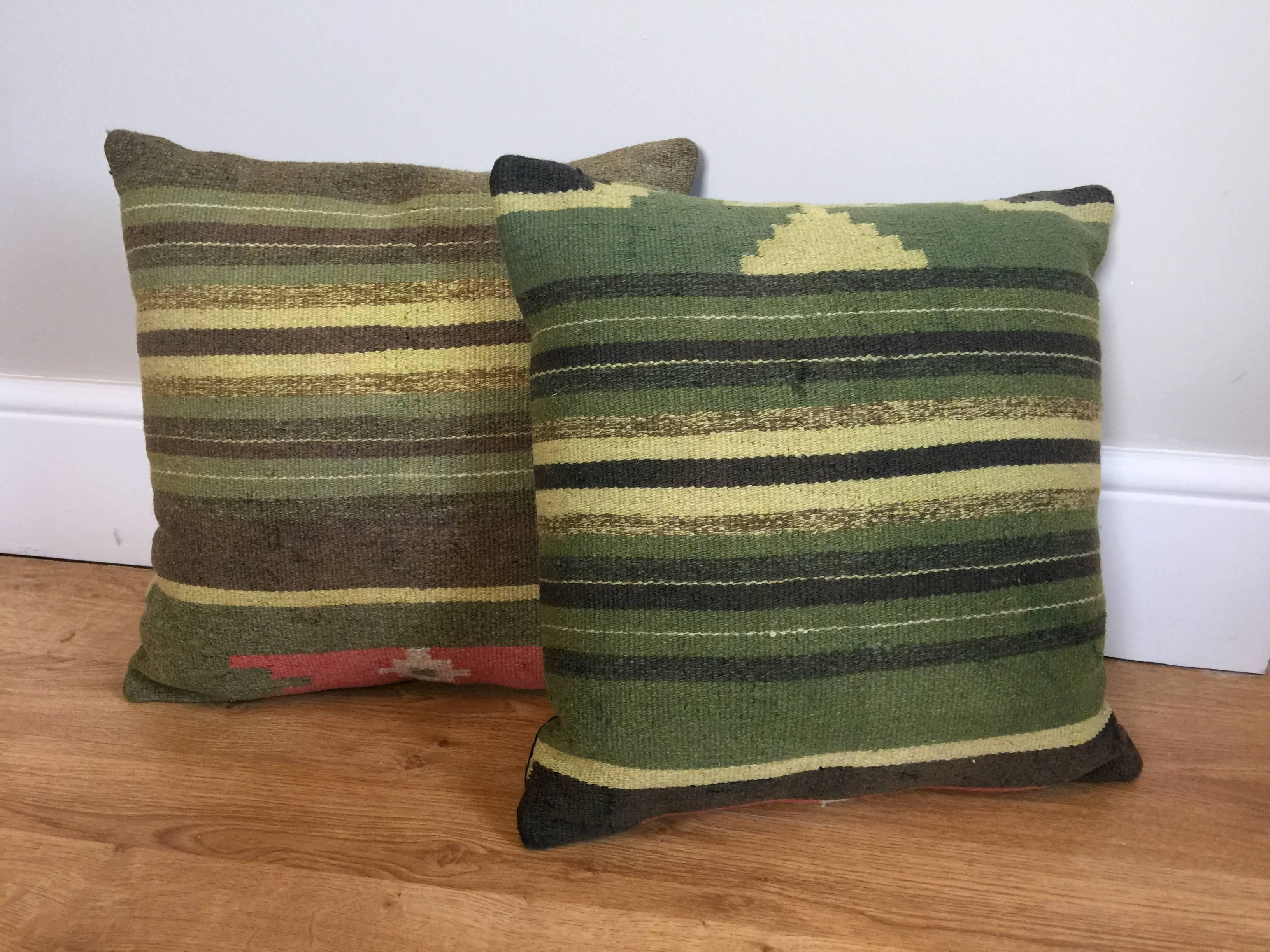 green cushion woven