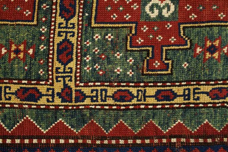 Kazakh Tapis anciens Tapis faits à la main Tapis d'Orient vert Tapis du Caucase Kazak en vente en vente