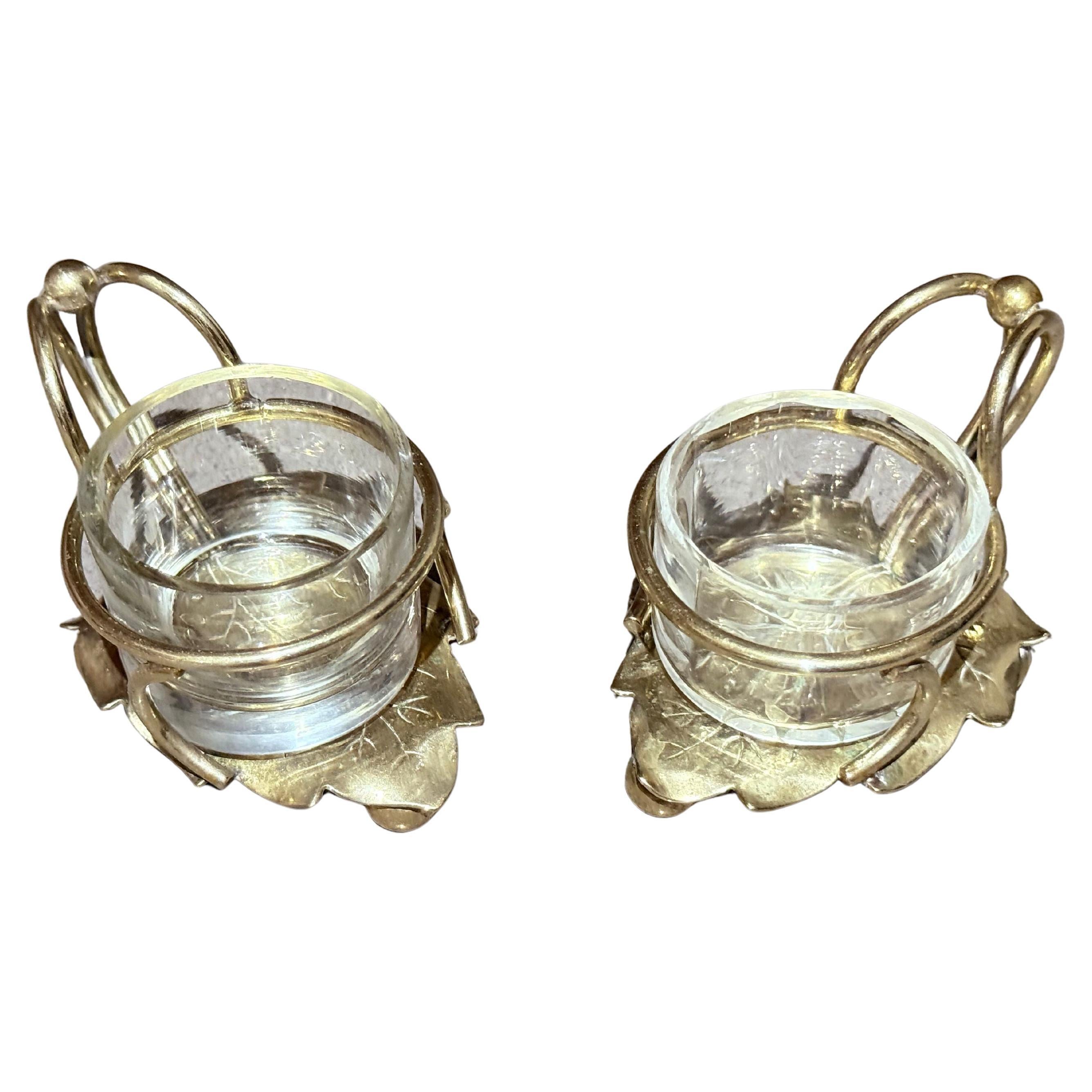 Salière en argent antique,  Paire de salières, bol en cristal, cuillère intérieure en vente