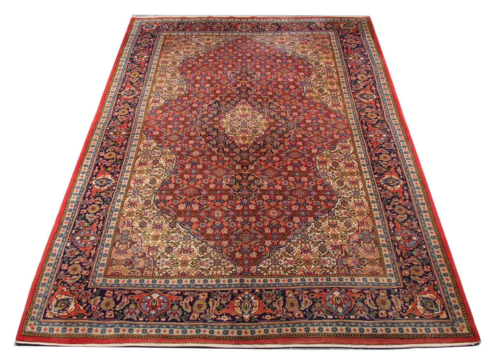 Geometrischer Teppich Wolle Orientalischer Handgefertigter Teppich Flächenteppich (Böhmisch) im Angebot
