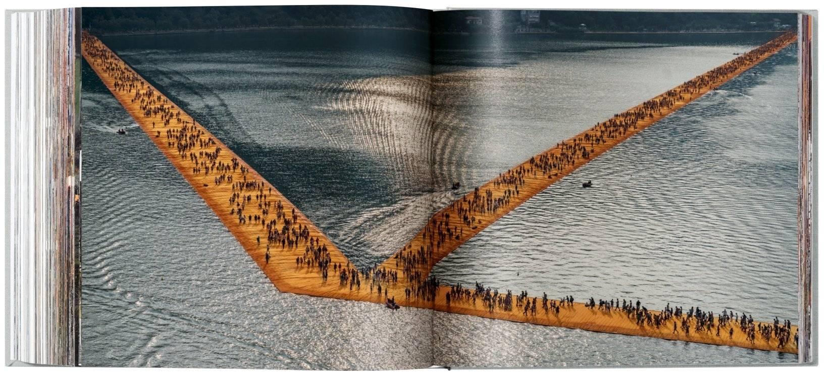 Christo and Jeanne-Claude, the Floating Piers 1