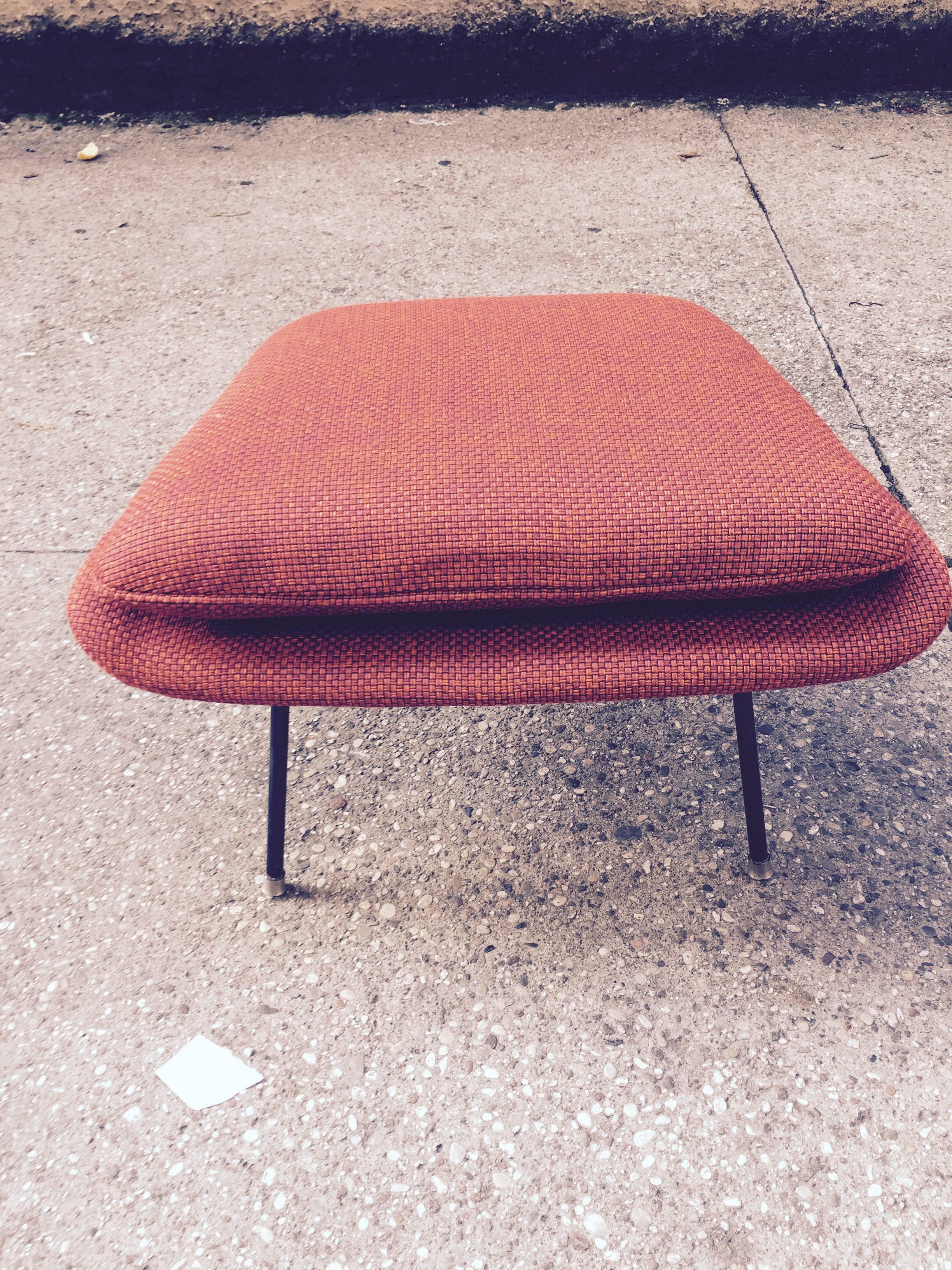 Mid-20th Century Chair with Ottoman Designed by Eero Saarinen in 1950
