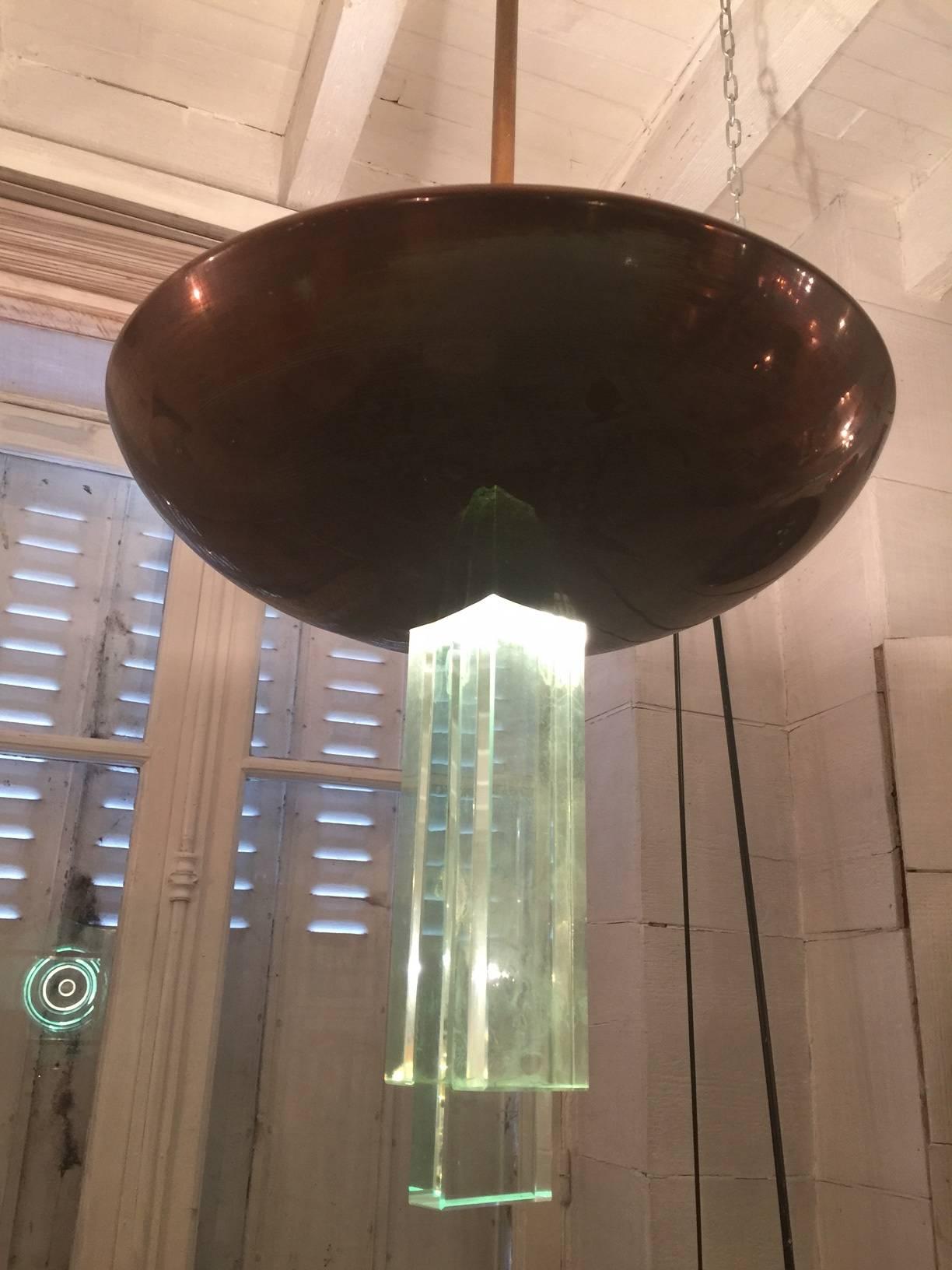 Stunning rare chandelier, Design Gio Ponti Pietro Chiesa, Fountain Art, 1930.
Copper metal structure, glass light diffuser, original left, electrical system to be restored, we keep the certificate of Gio Gio Ponti archive.