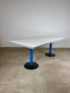 Mesa de comedor «Kroma», diseñada por Antonia Astori para Driade, Italia, finales de la década de 1970