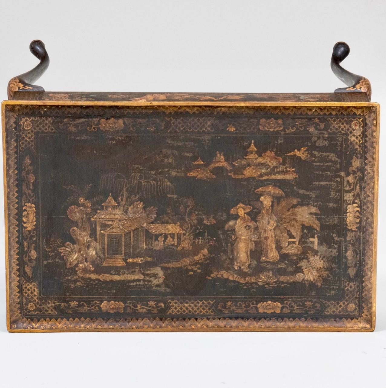 Rara mesa de tabaco japonizada de la época de Jorge I del siglo XVIII Japonizado en venta
