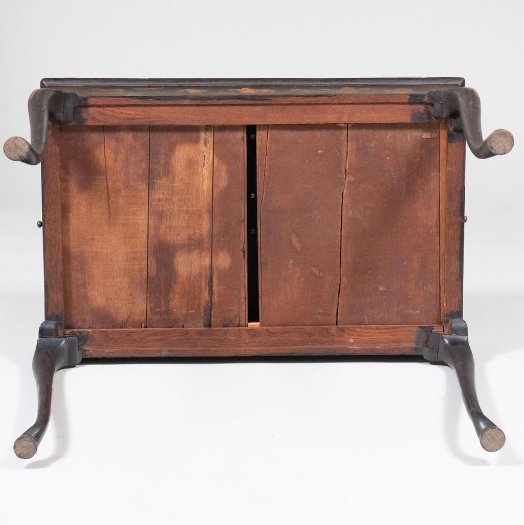 Rara mesa de tabaco japonizada de la época de Jorge I del siglo XVIII Madera dura en venta