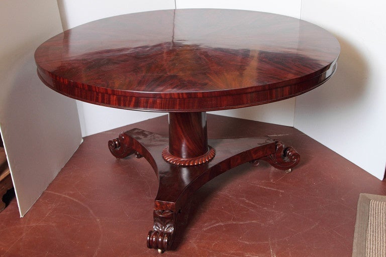 Great Britain (UK) William IV Mahogany Round Center Table