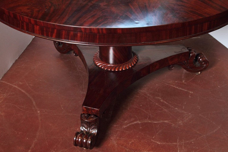 Mid-19th Century William IV Mahogany Round Center Table