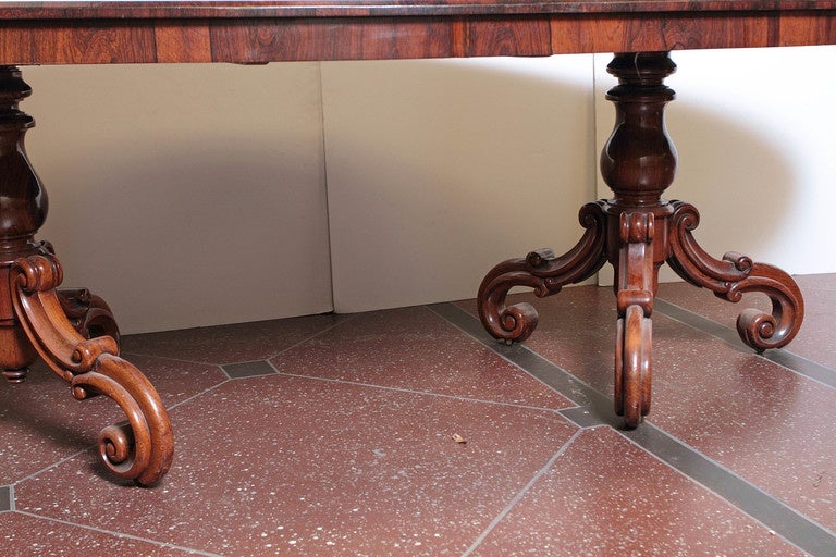 19th Century Portuguese Oval Rosewood Table 4