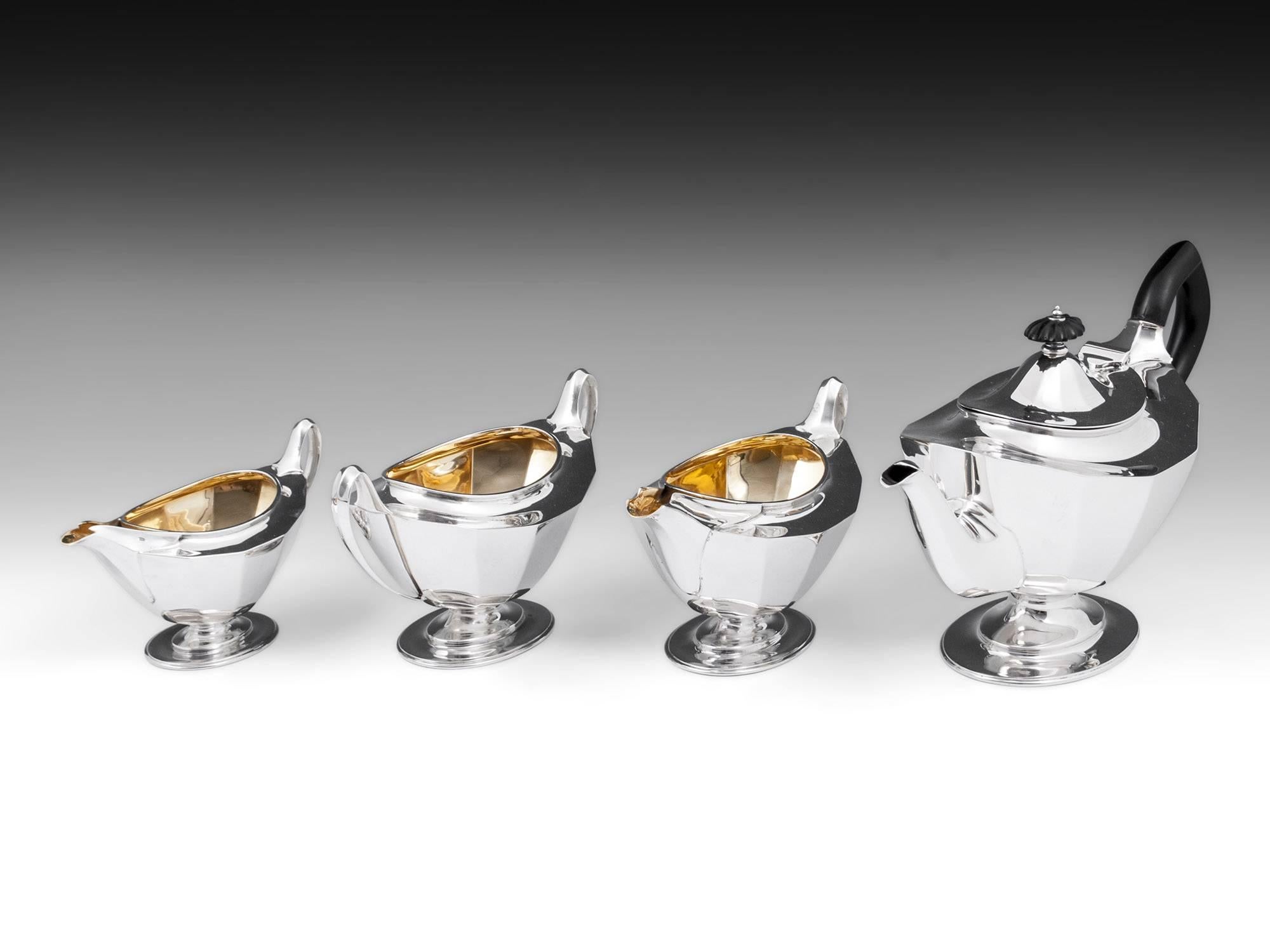British Art Deco Sterling Silver Tea Set with Ebony Handles, 20th Century For Sale