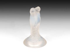 Rene Lalique Opalescent Deux Tourterelles / Lovebirds, 20th Century