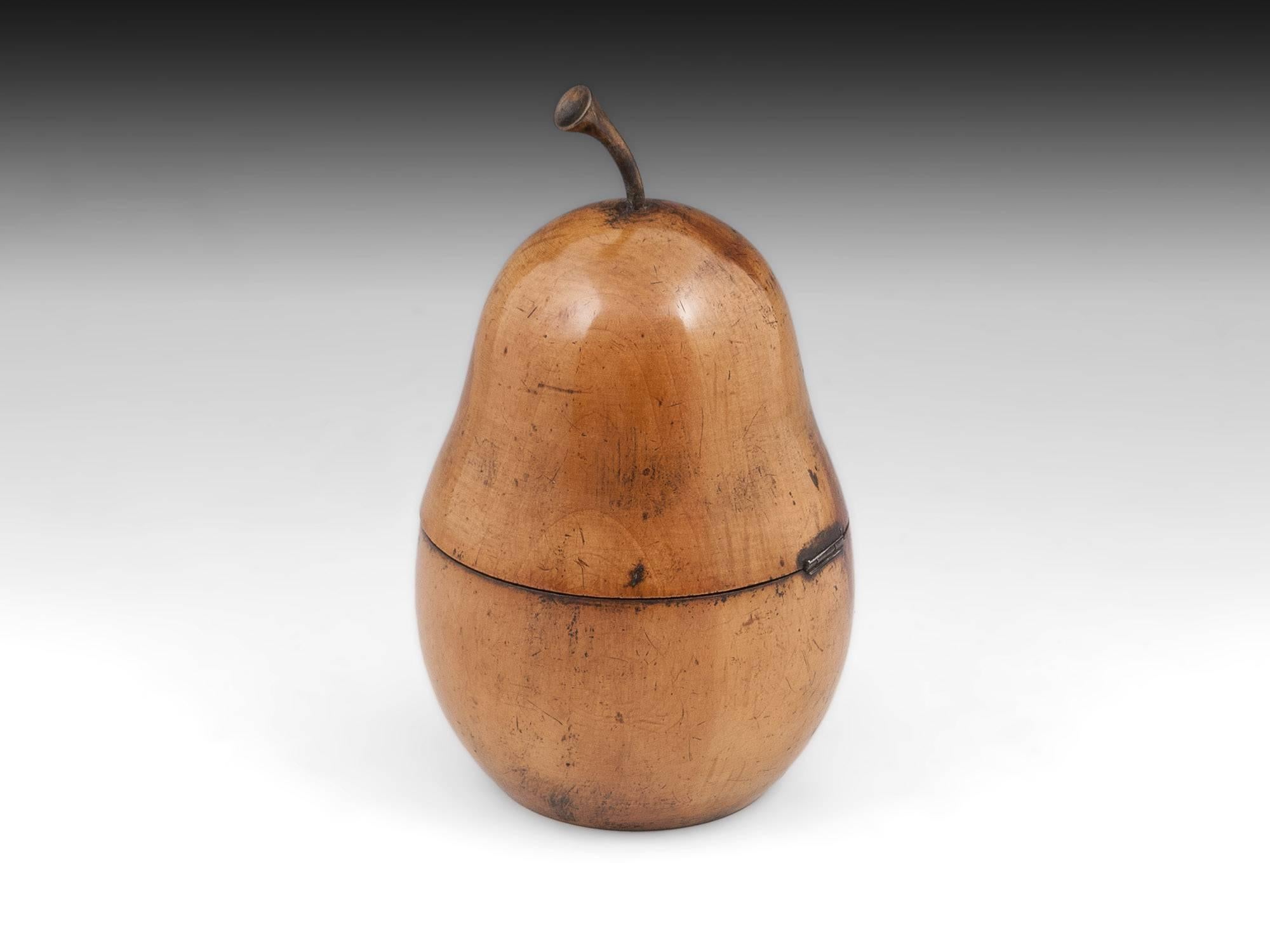 Antique Fruit Wood Treen Pear Tea Caddy, Early 19th Century In Good Condition In Northampton, United Kingdom