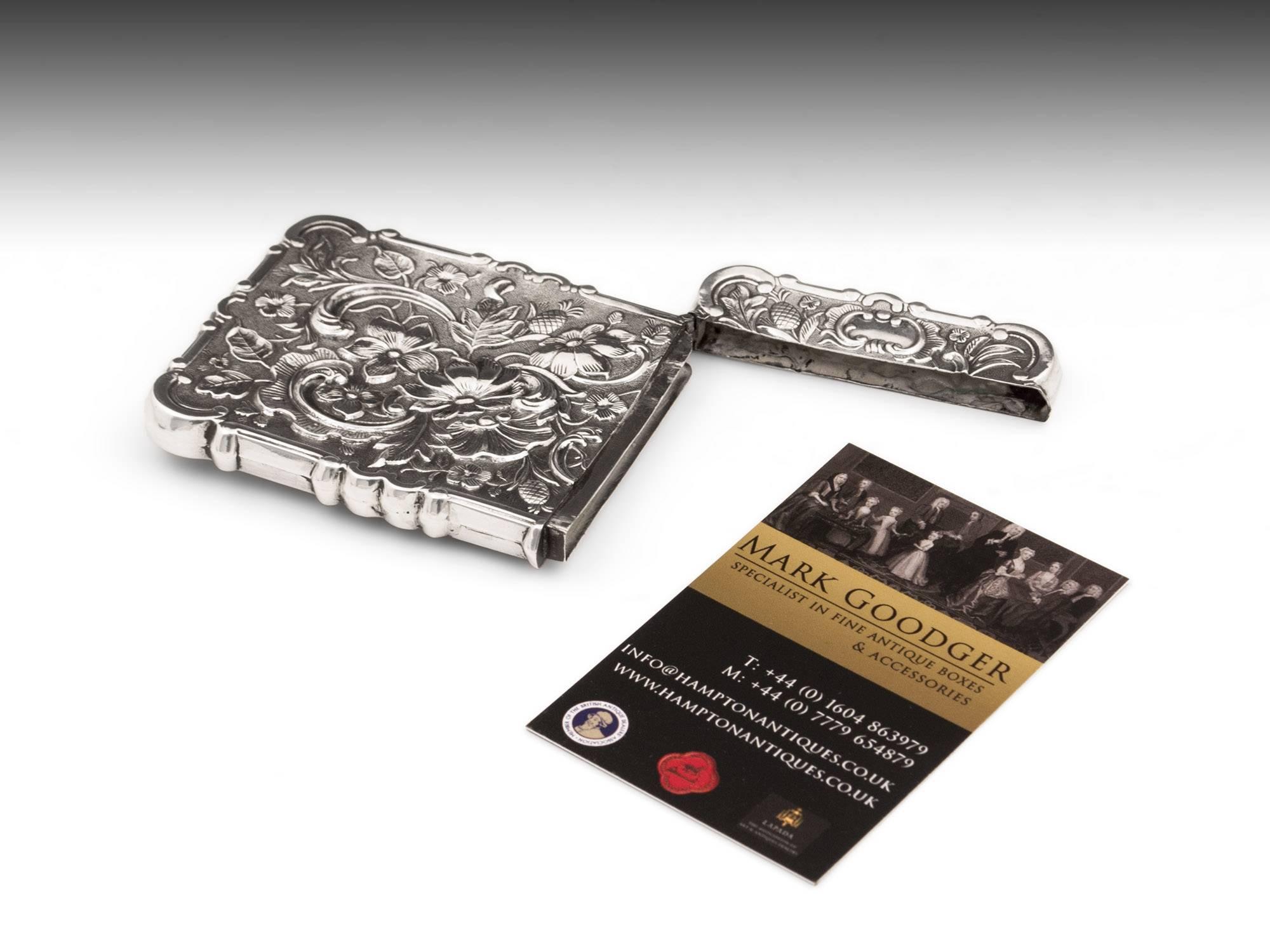 Silver American Castle Card Case by Leonard and Wilson, 19th Century 2