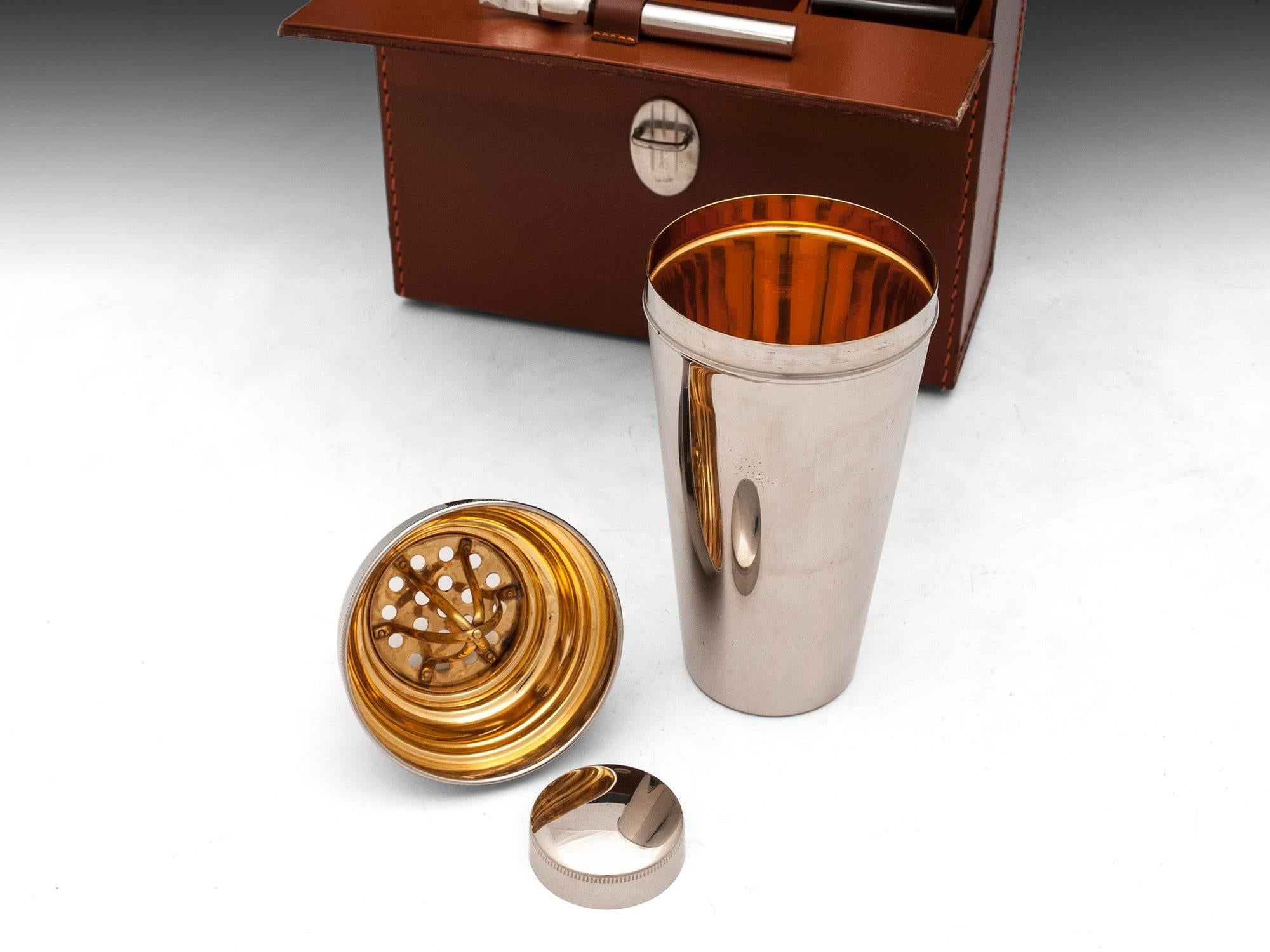 Vintage Travelling Cocktail Case 1