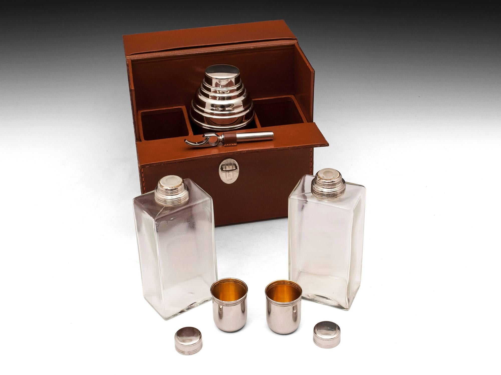 Vintage Travelling Cocktail Case 2