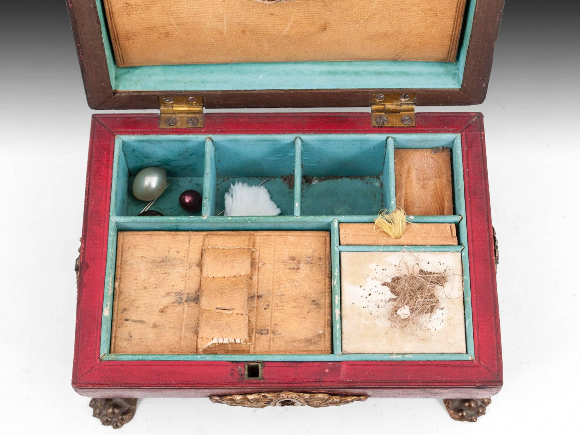 Antique Miniature Regency Red Leather Sewing Box In Good Condition In Northampton, United Kingdom