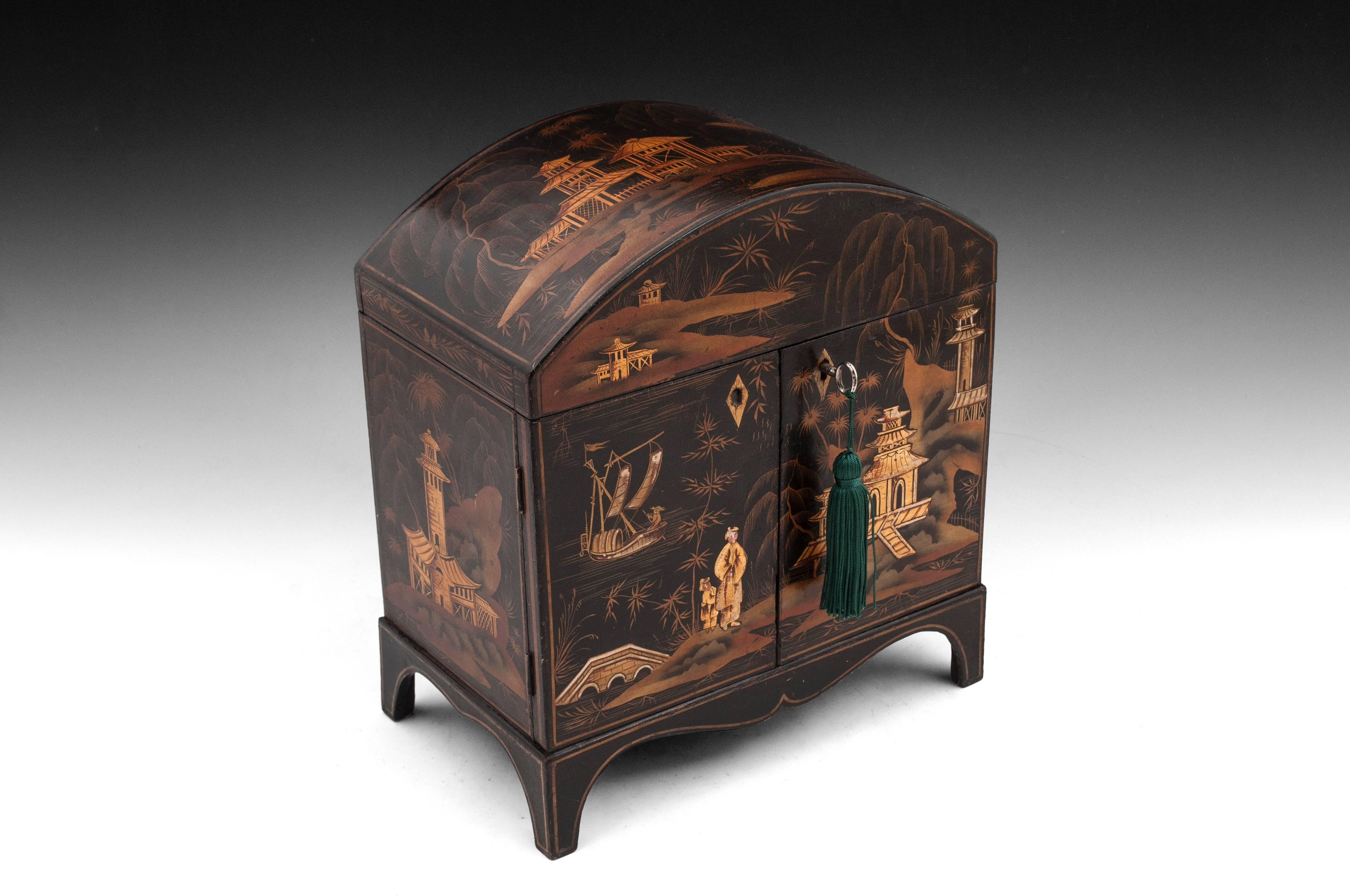 Antique 19th Century Japanned Chinoiserie Sewing Cabinet For Sale 3