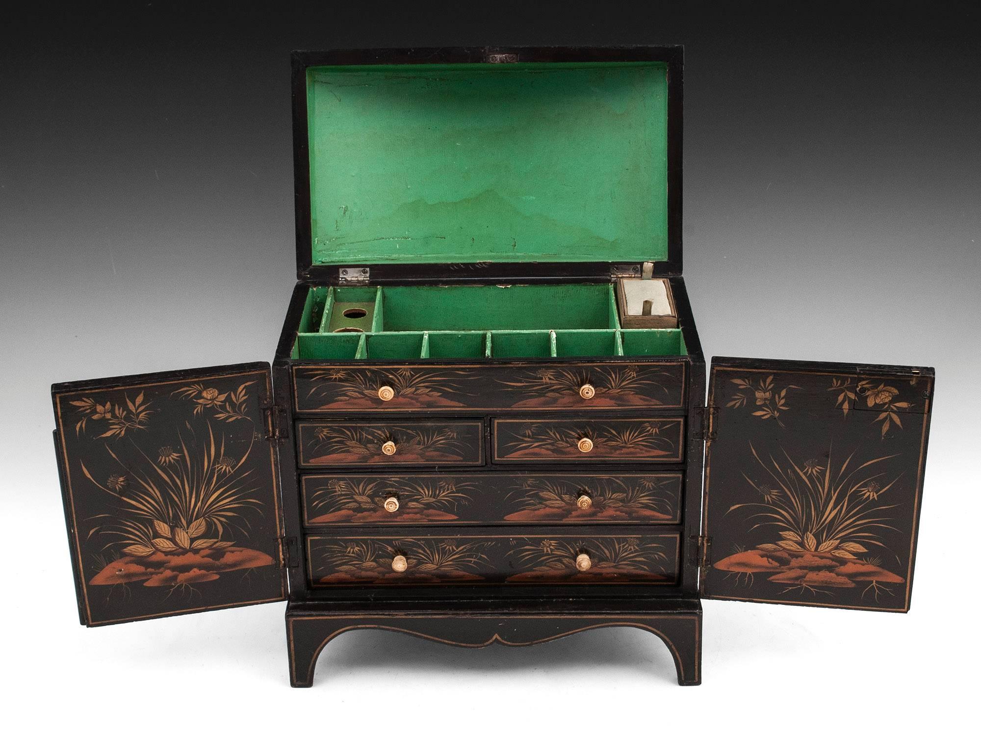 Antique 19th Century Japanned Chinoiserie Sewing Cabinet In Excellent Condition For Sale In Northampton, United Kingdom