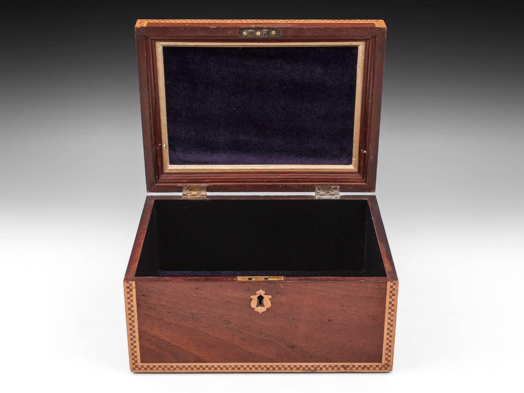 19th Century Victorian Mahogany Box For Sale 2