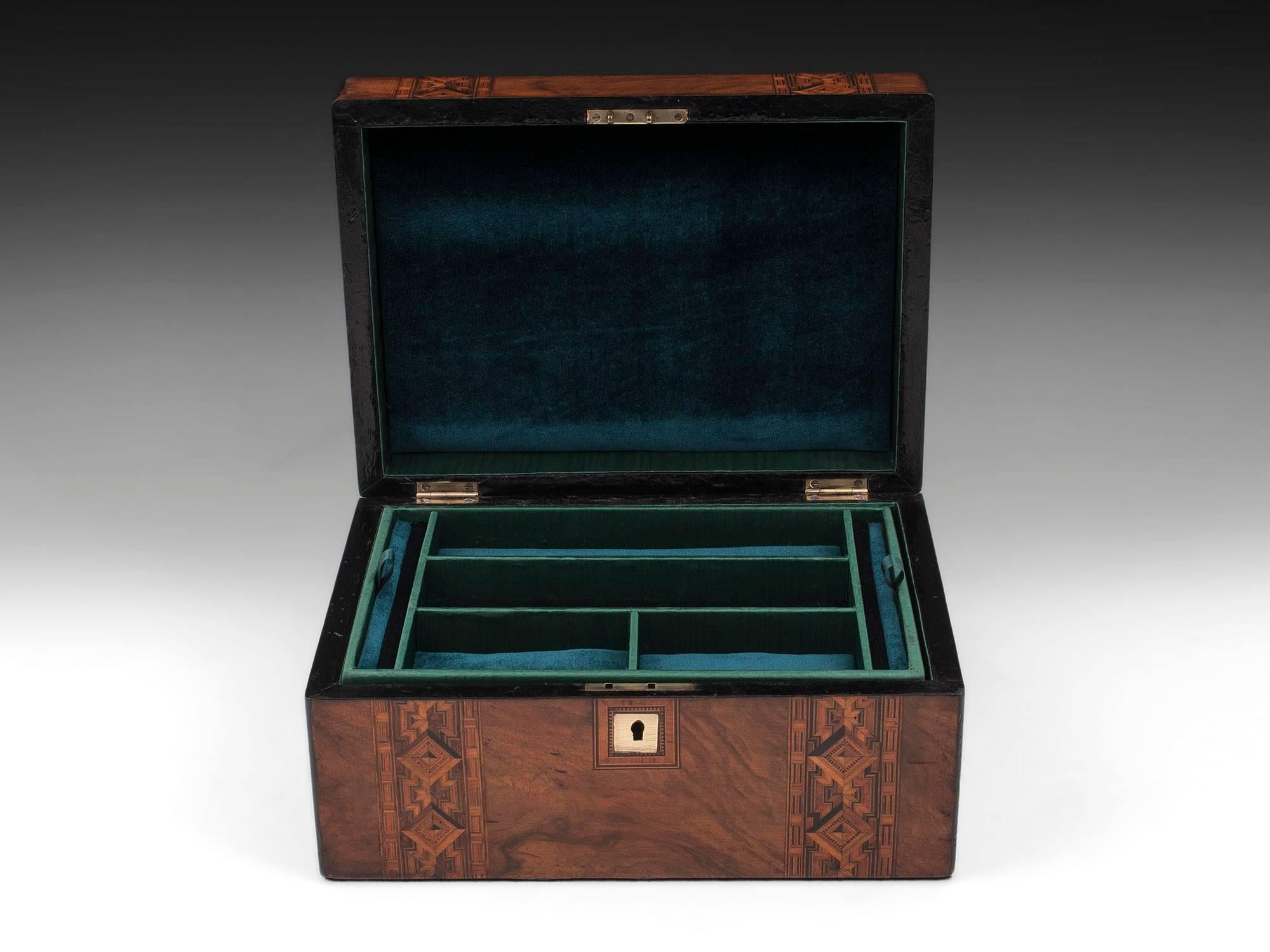 Tunbridge Style Victorian Walnut Jewelry Box In Good Condition In Northampton, United Kingdom