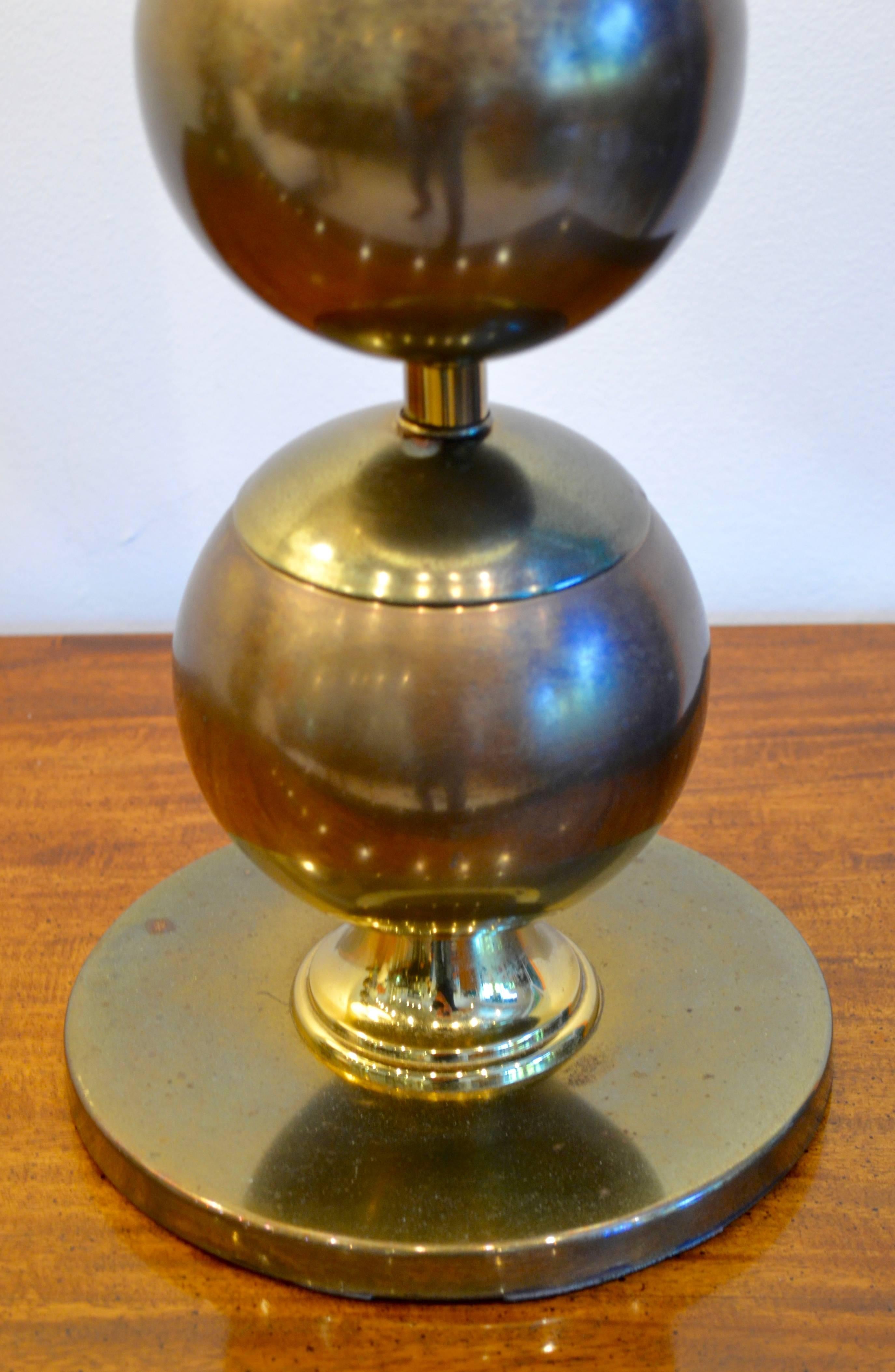 American Pair of Mid-Century Modern Machine Age Stacked Brass Ball Table Lamps