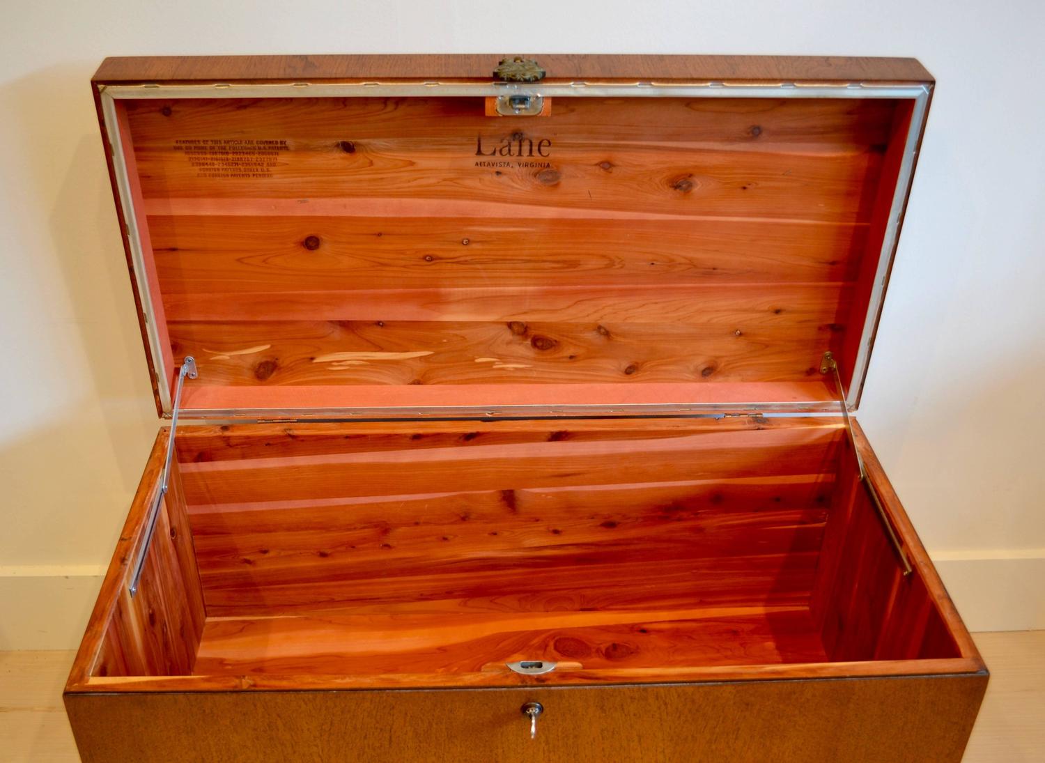 Chinese Cedar Blanket Chest or Trunk by Lane, circa 1960s For Sale at