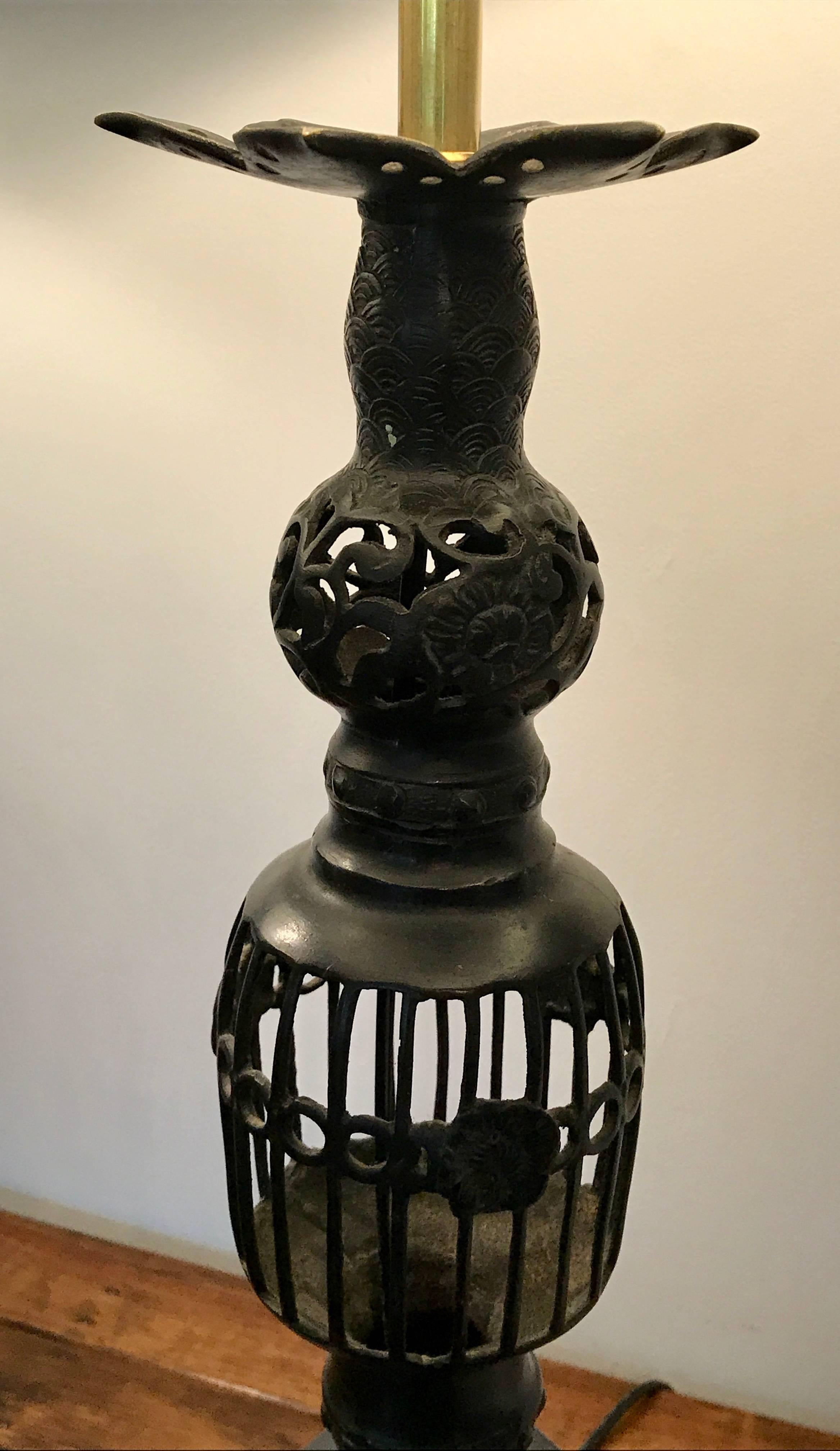 Pair of Mid Century Large Black Iron Table Lamps, Japan In Good Condition In Bedford Hills, NY