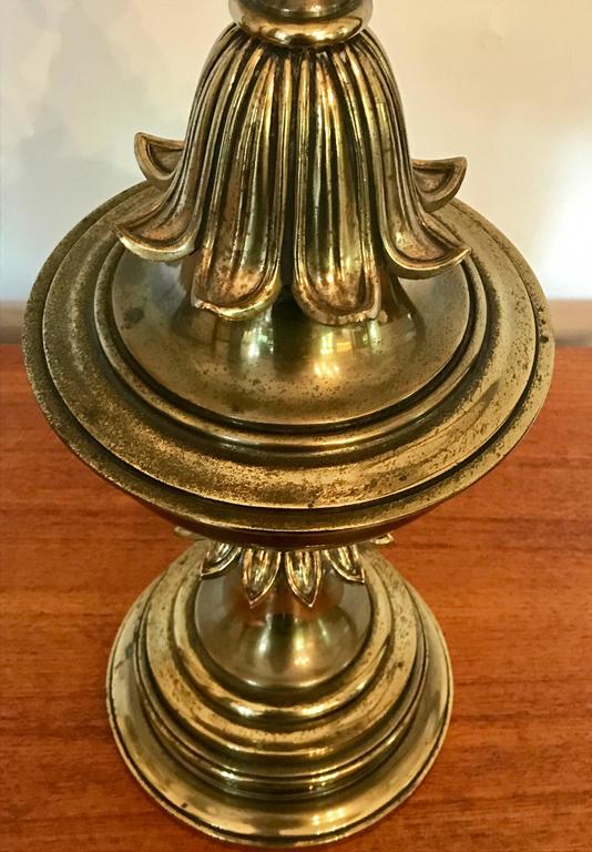 Pair of Hollywood Regency Style Brass Table Lamps, Large Scale, 1940's In Good Condition For Sale In Bedford Hills, NY