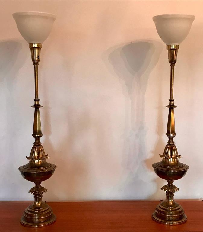 Pair of Hollywood Regency Style Brass Table Lamps, Large Scale, 1940's For Sale 1