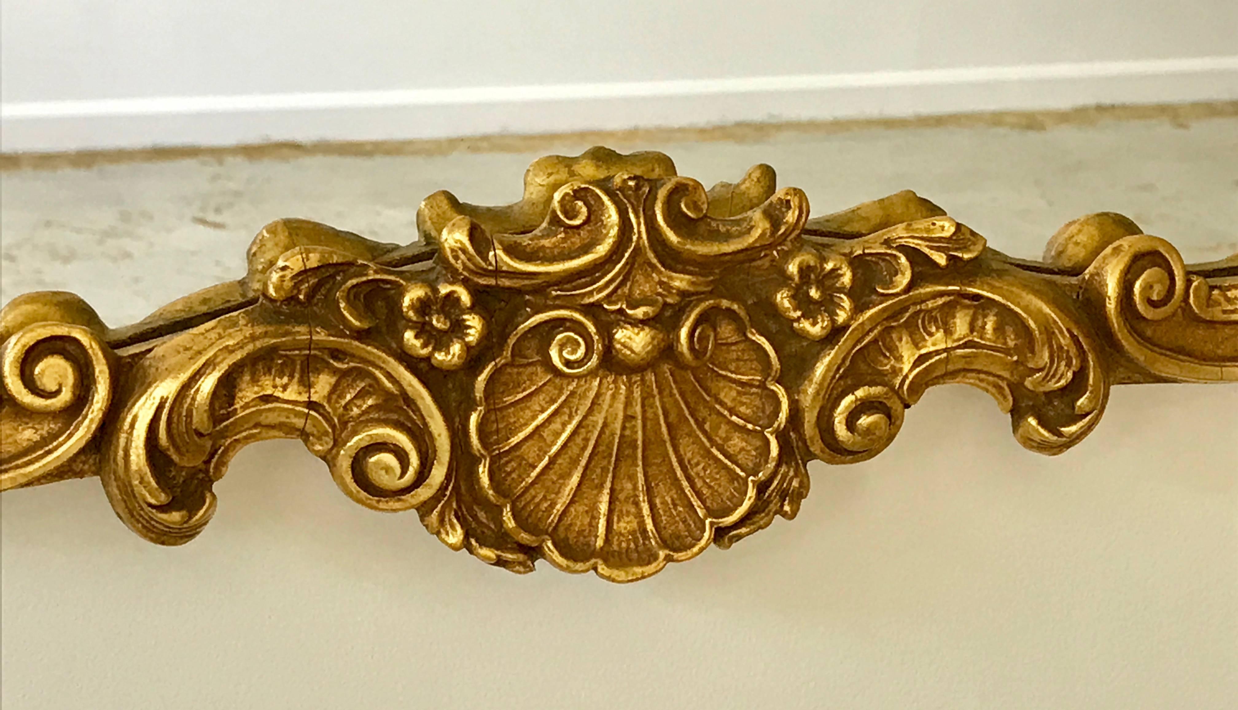 Mid-20th Century Hollywood Regency Style Baroque Gold Giltwood Mirror, 1950's